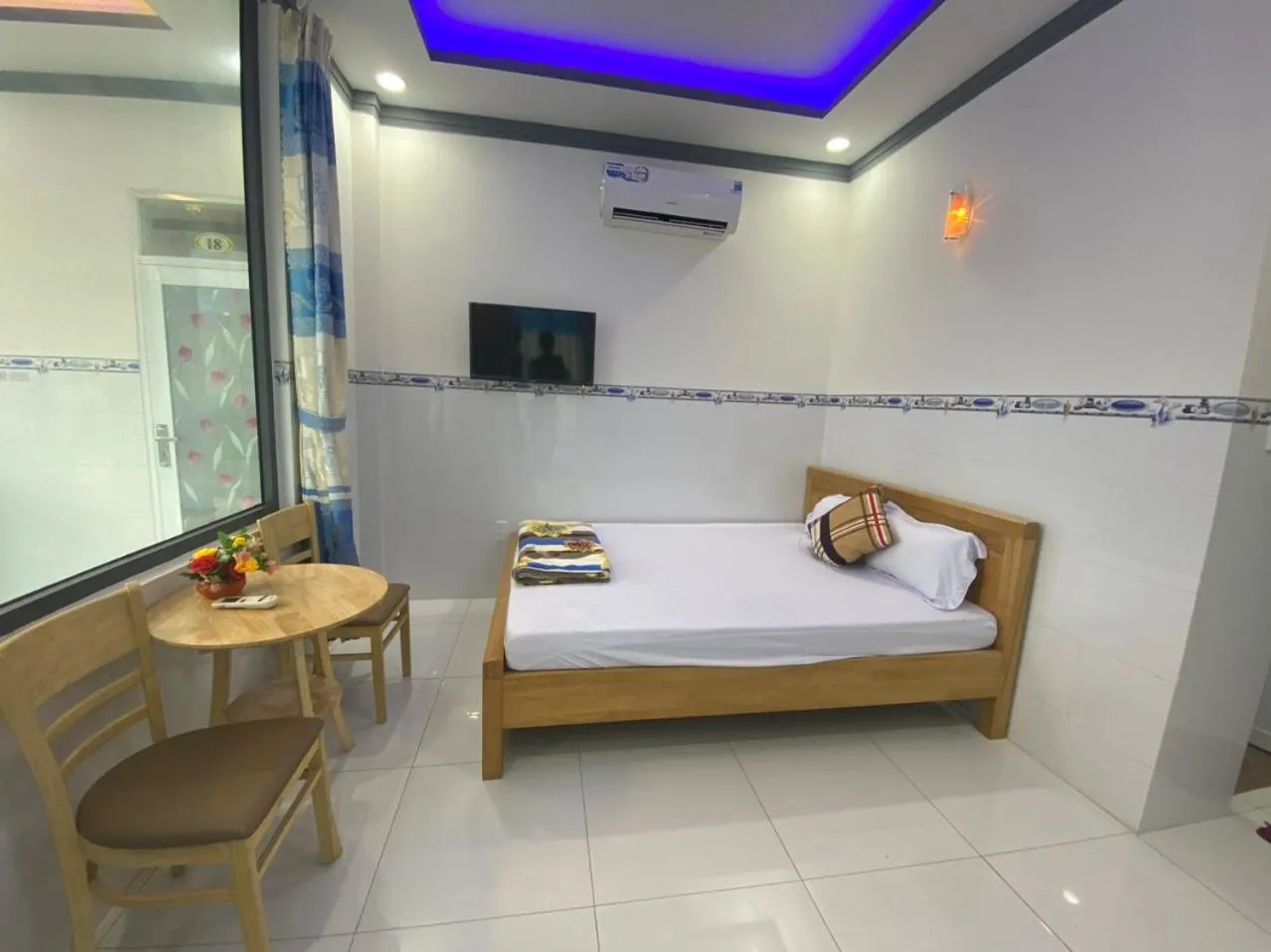 Bed in Hotel Việt Sang