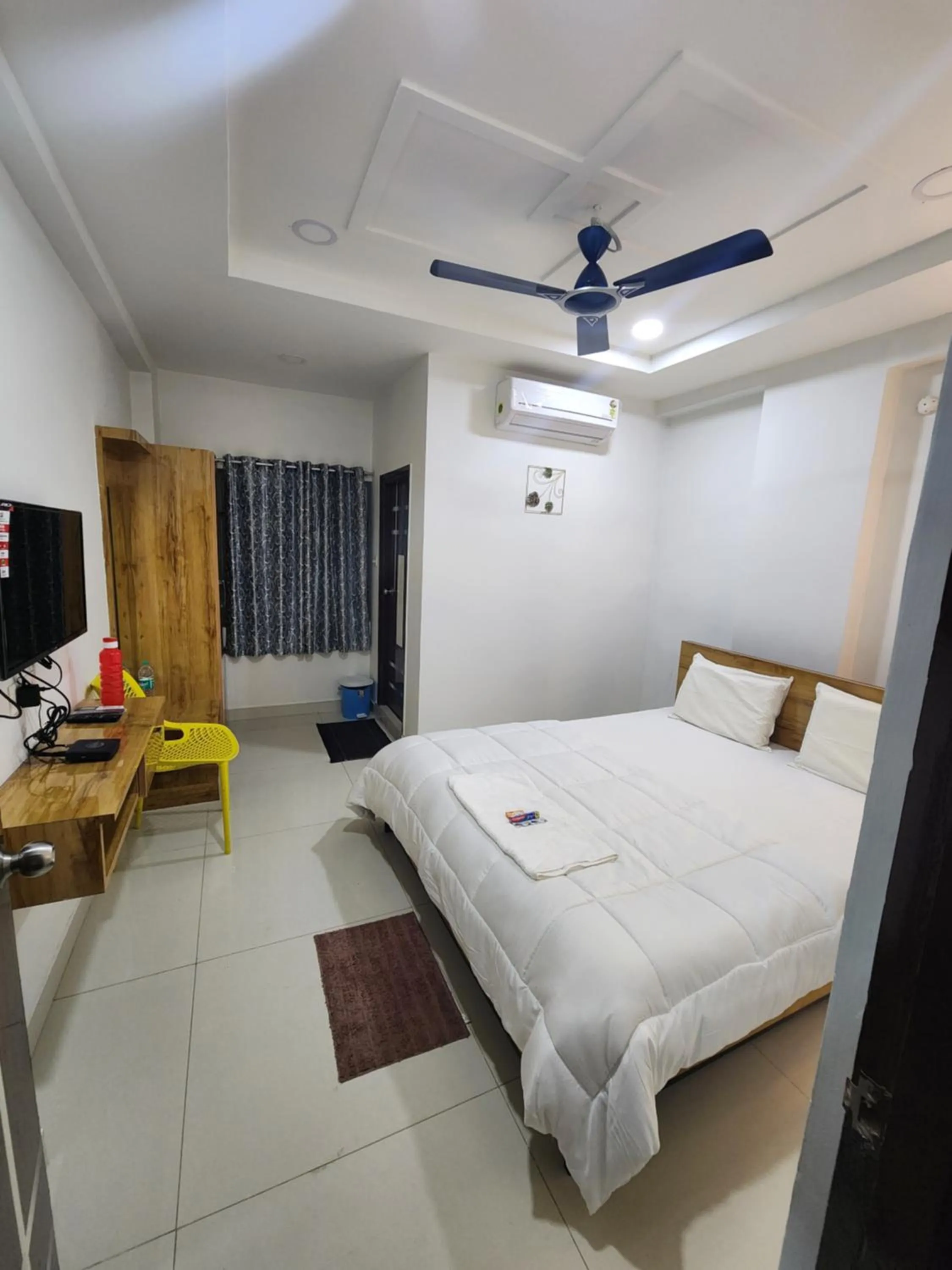 Hotel Viraaj Suites Miyapur