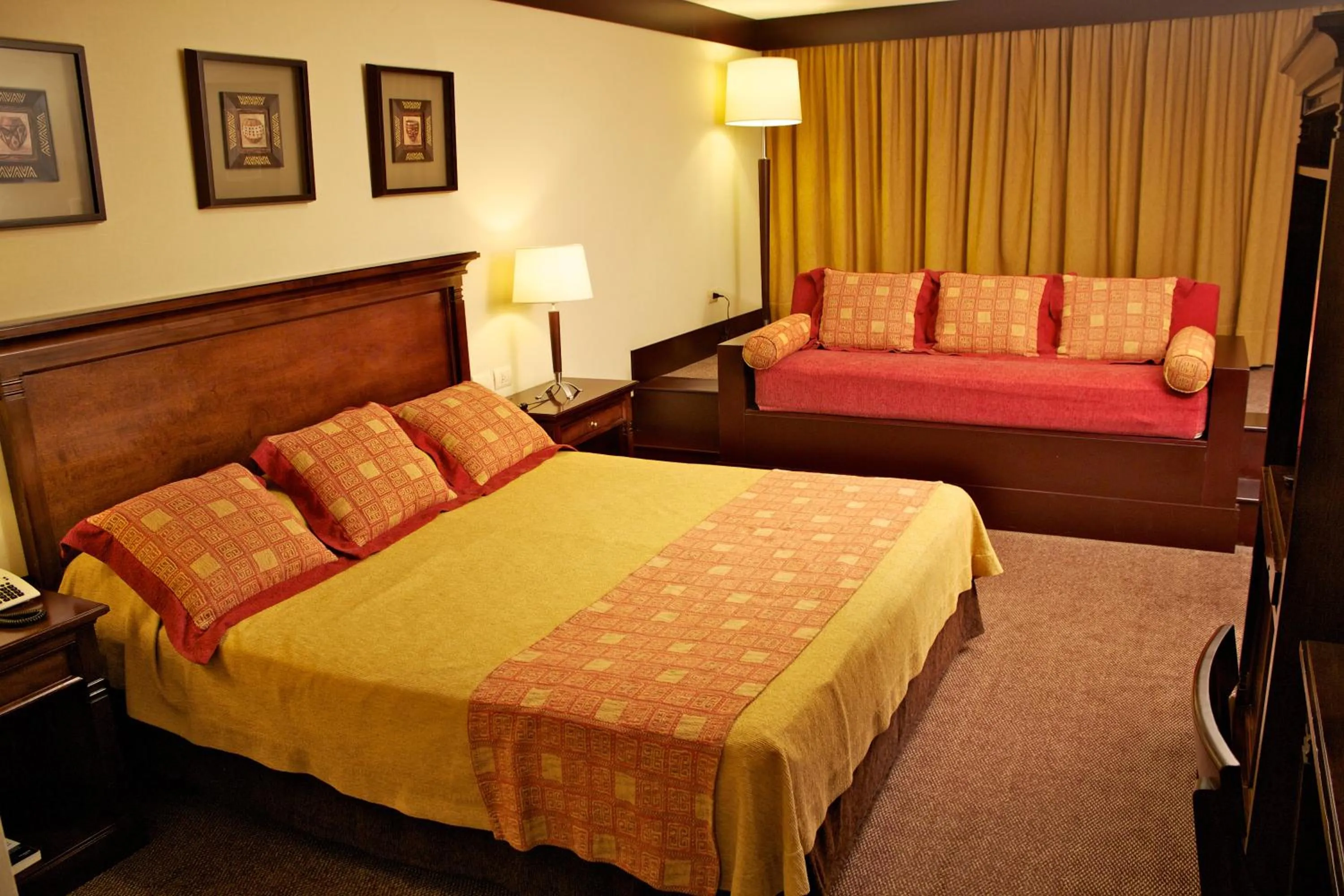 Photo of the whole room, Bed in Amérian Hotel Casino Gala