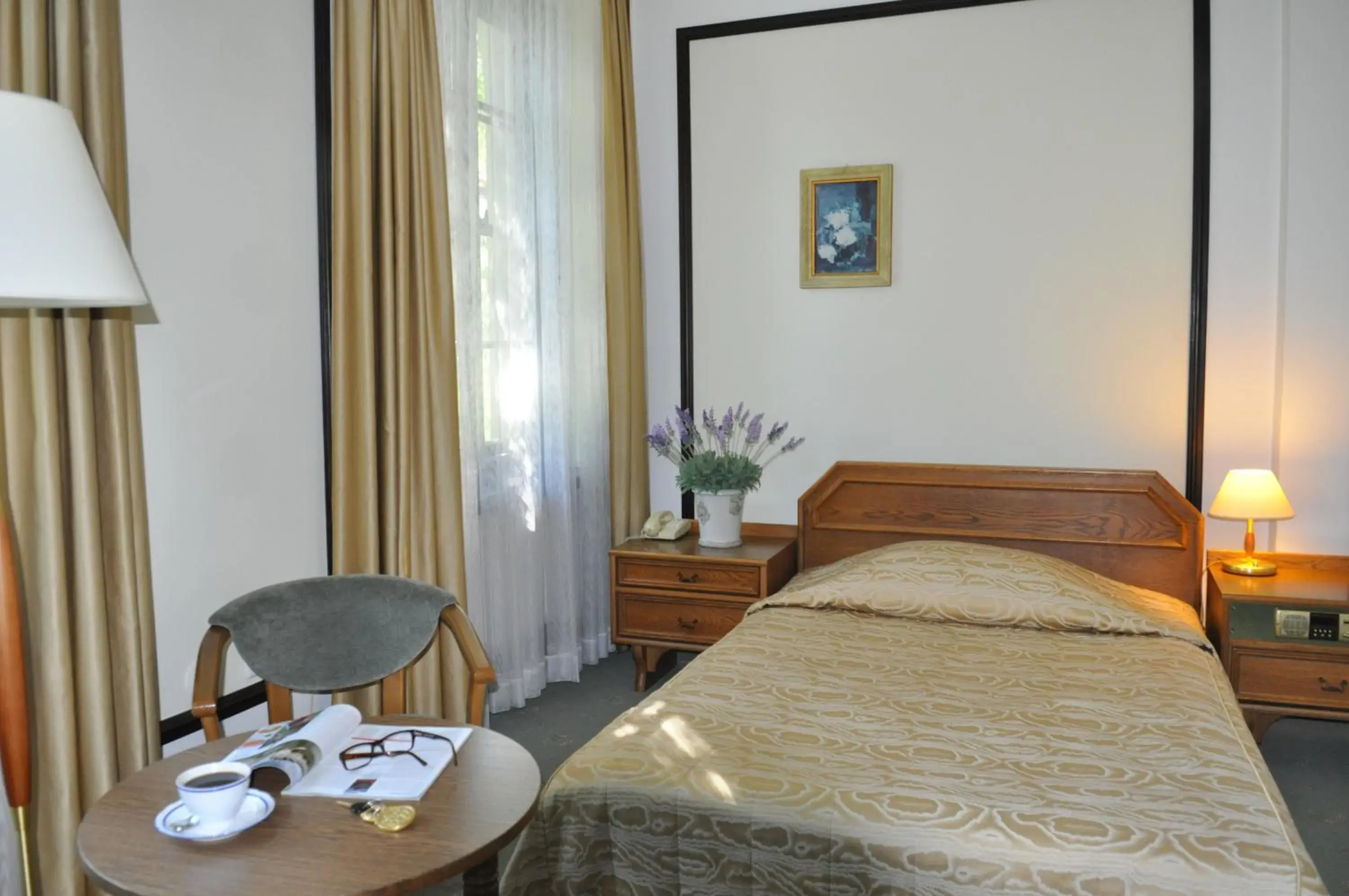 Single Room in Hotel "Zajazd Napoleoński" Single Room in Hotel "Zajazd Napoleoński"