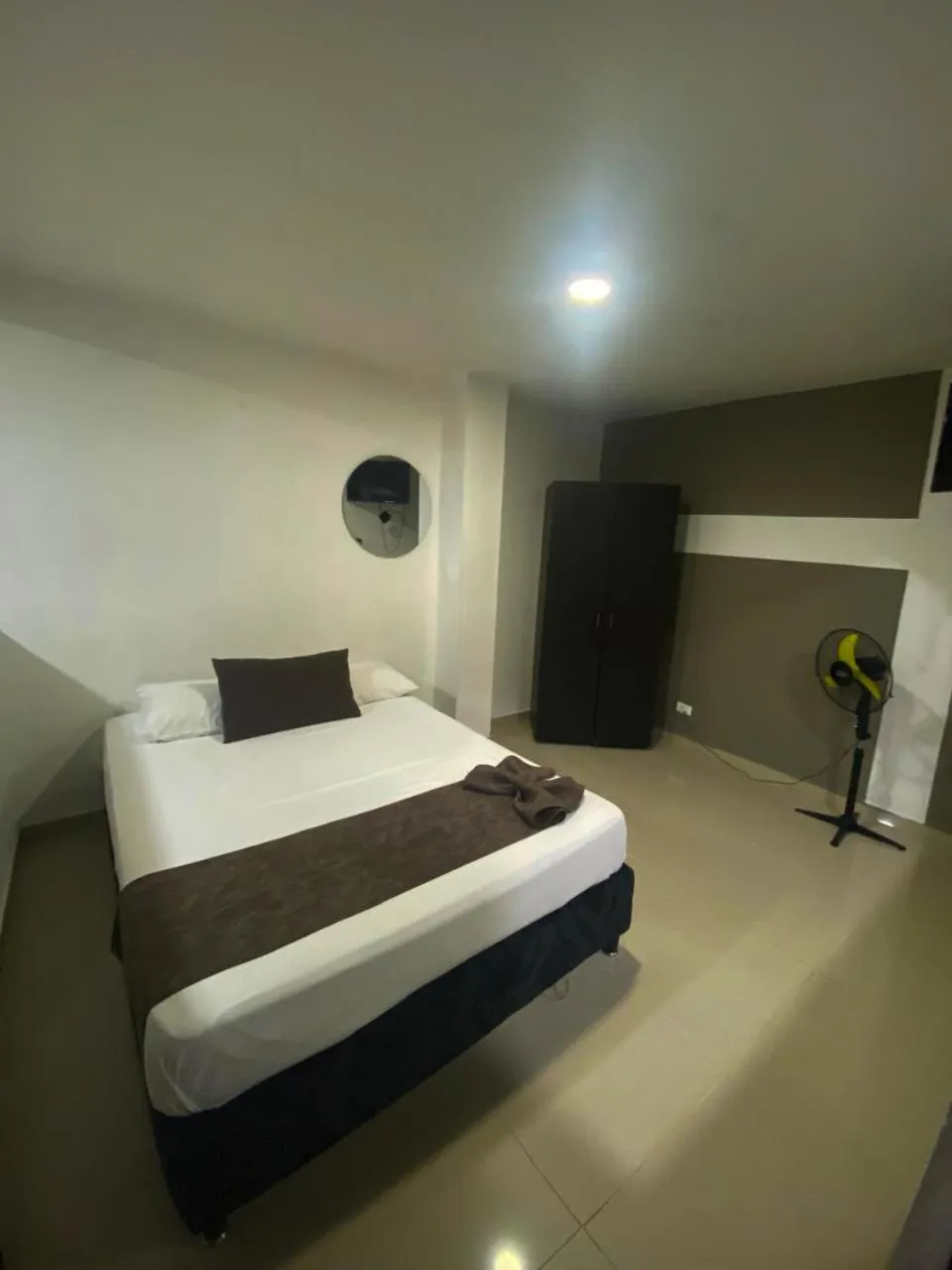 Bed in 33 Hotel Bulerias