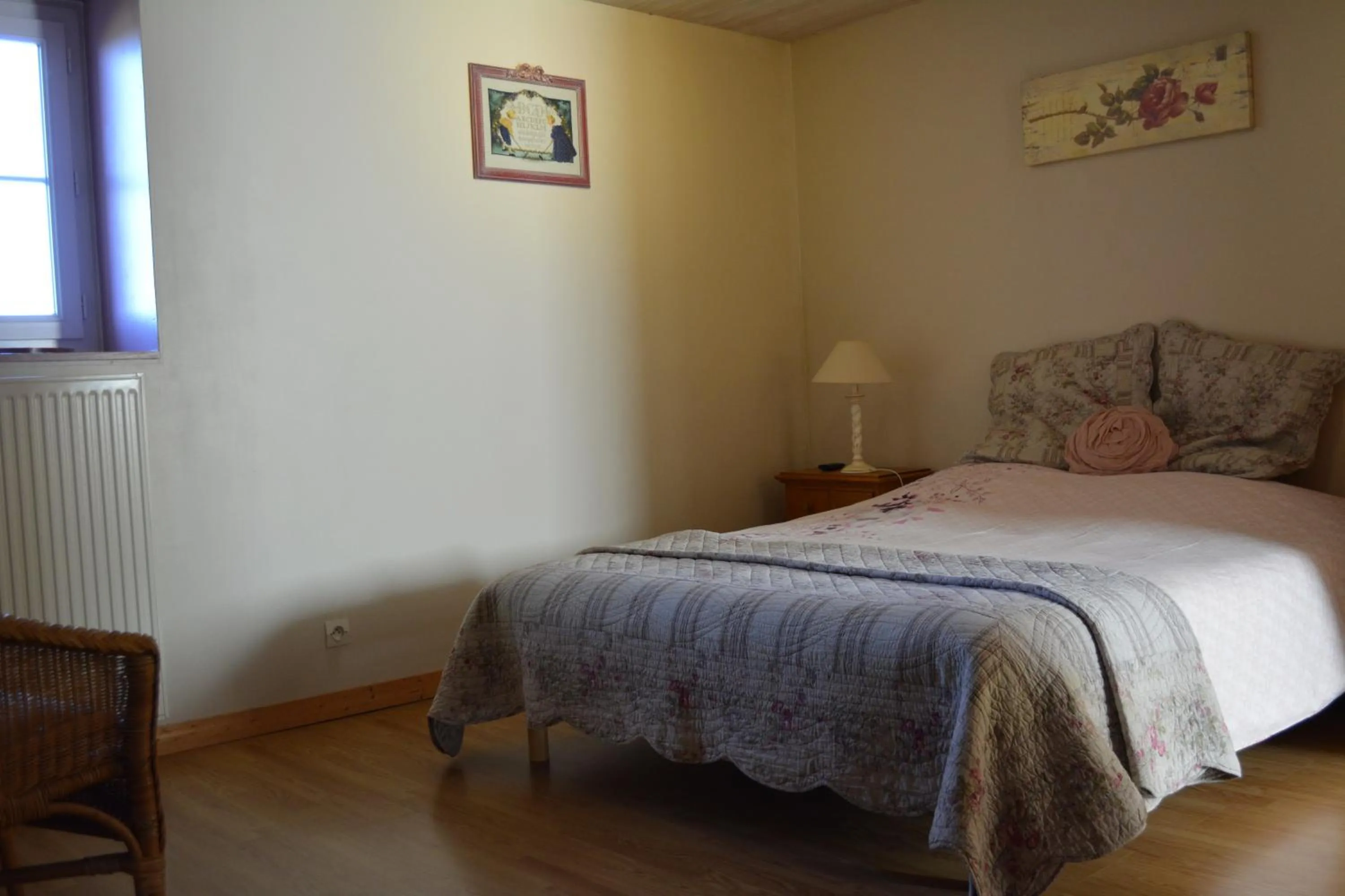 Family, Bed in Aux 4 Cornes - Chambre d'hôtes