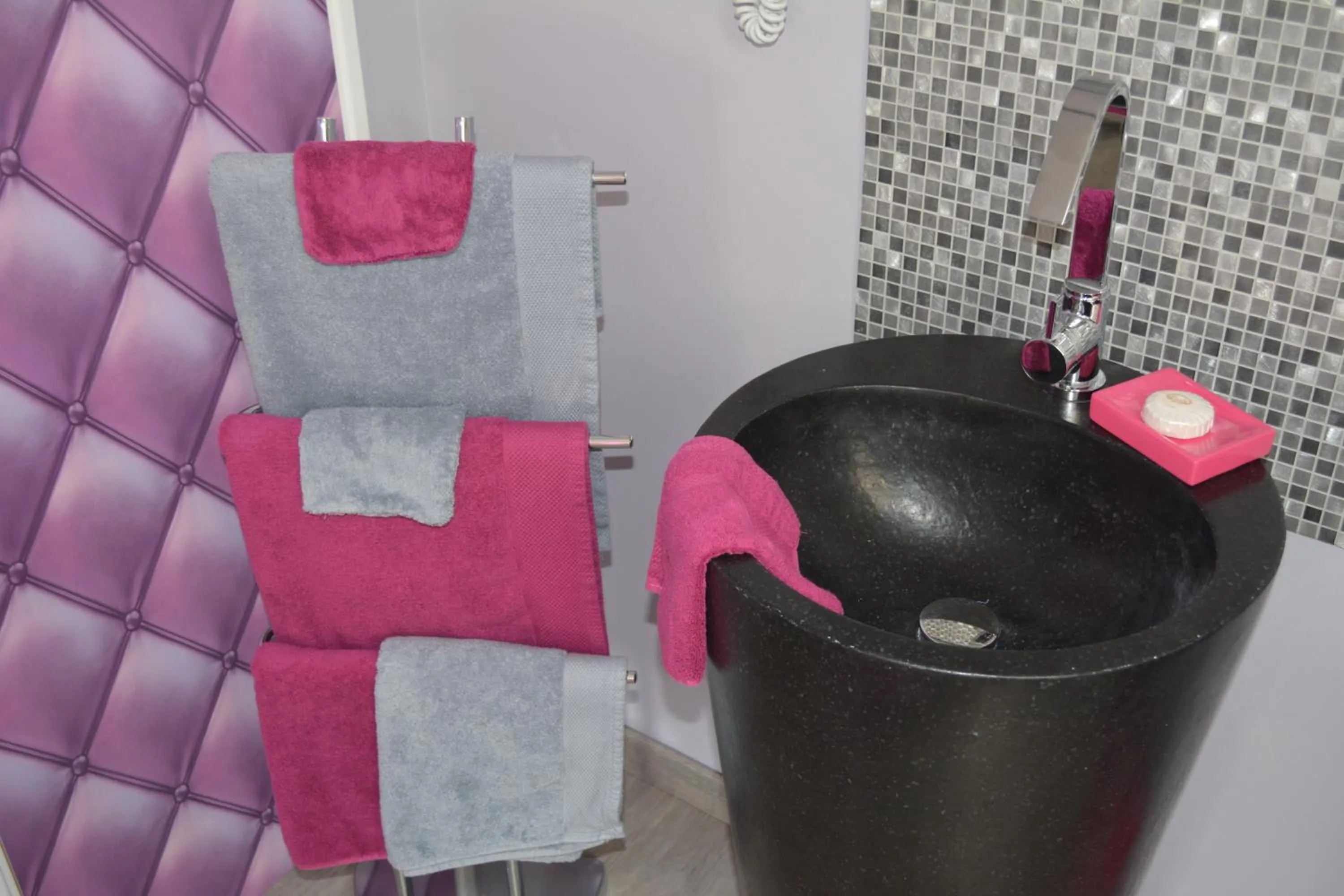 Bathroom in Aux 4 Cornes - Chambre d'hôtes