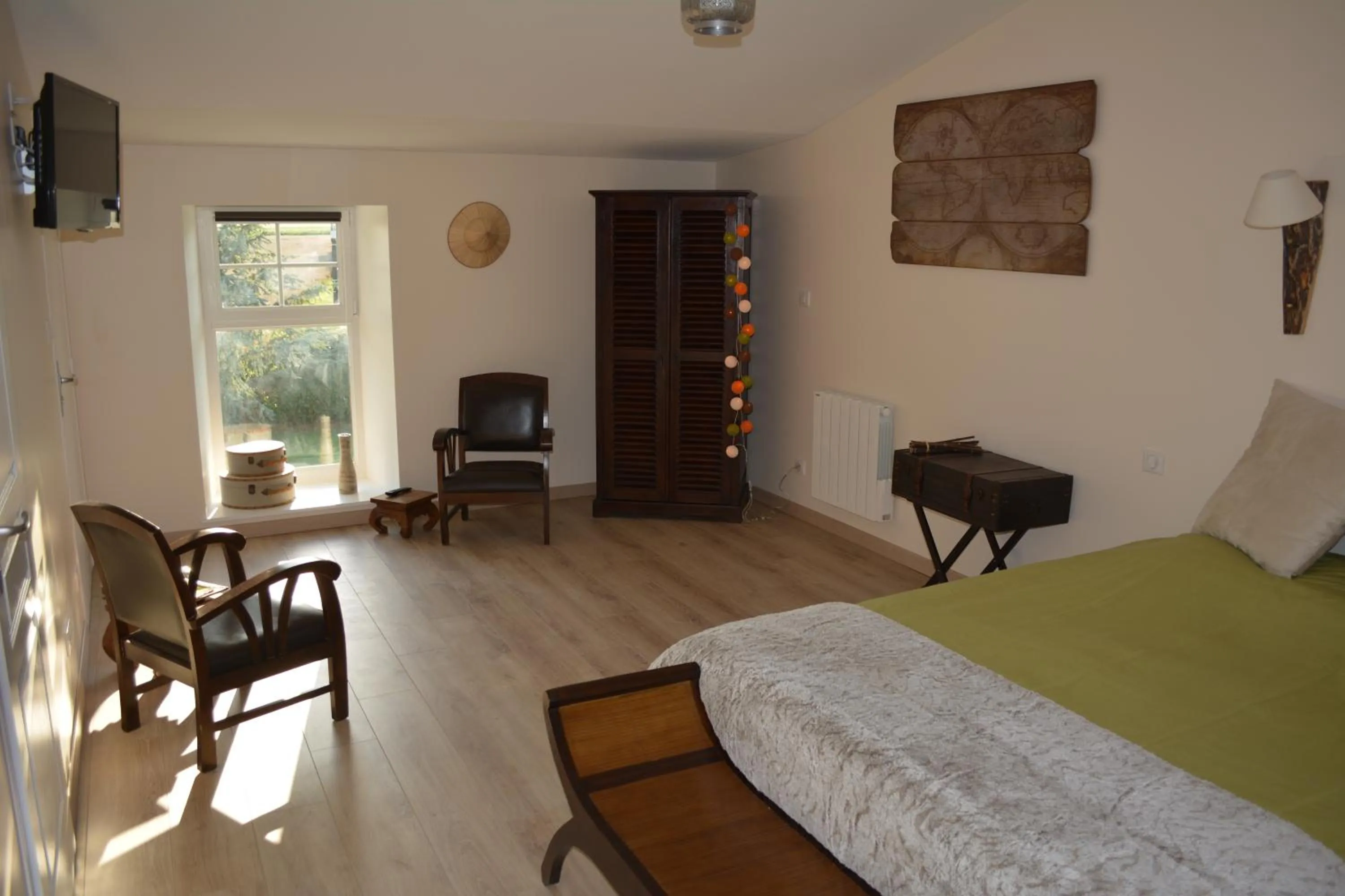 Bedroom, Bed in Aux 4 Cornes - Chambre d'hôtes