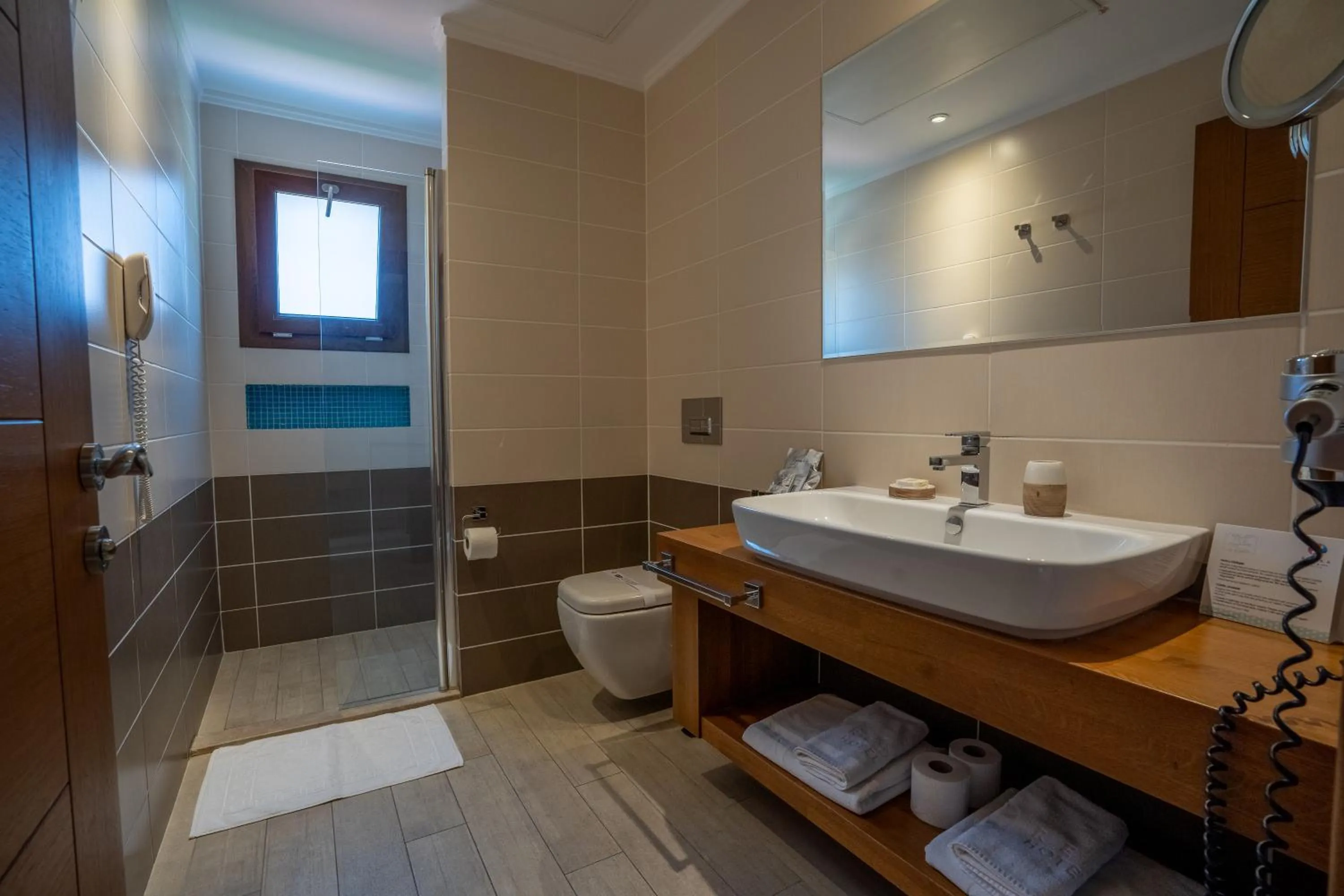 Shower in Renka Hotel & Spa