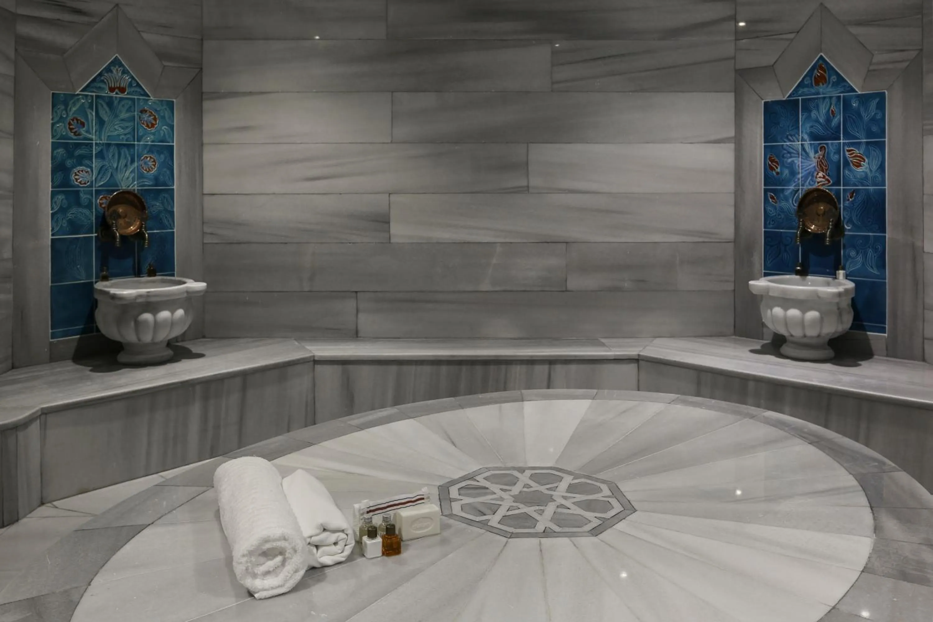 Public Bath in Renka Hotel & Spa