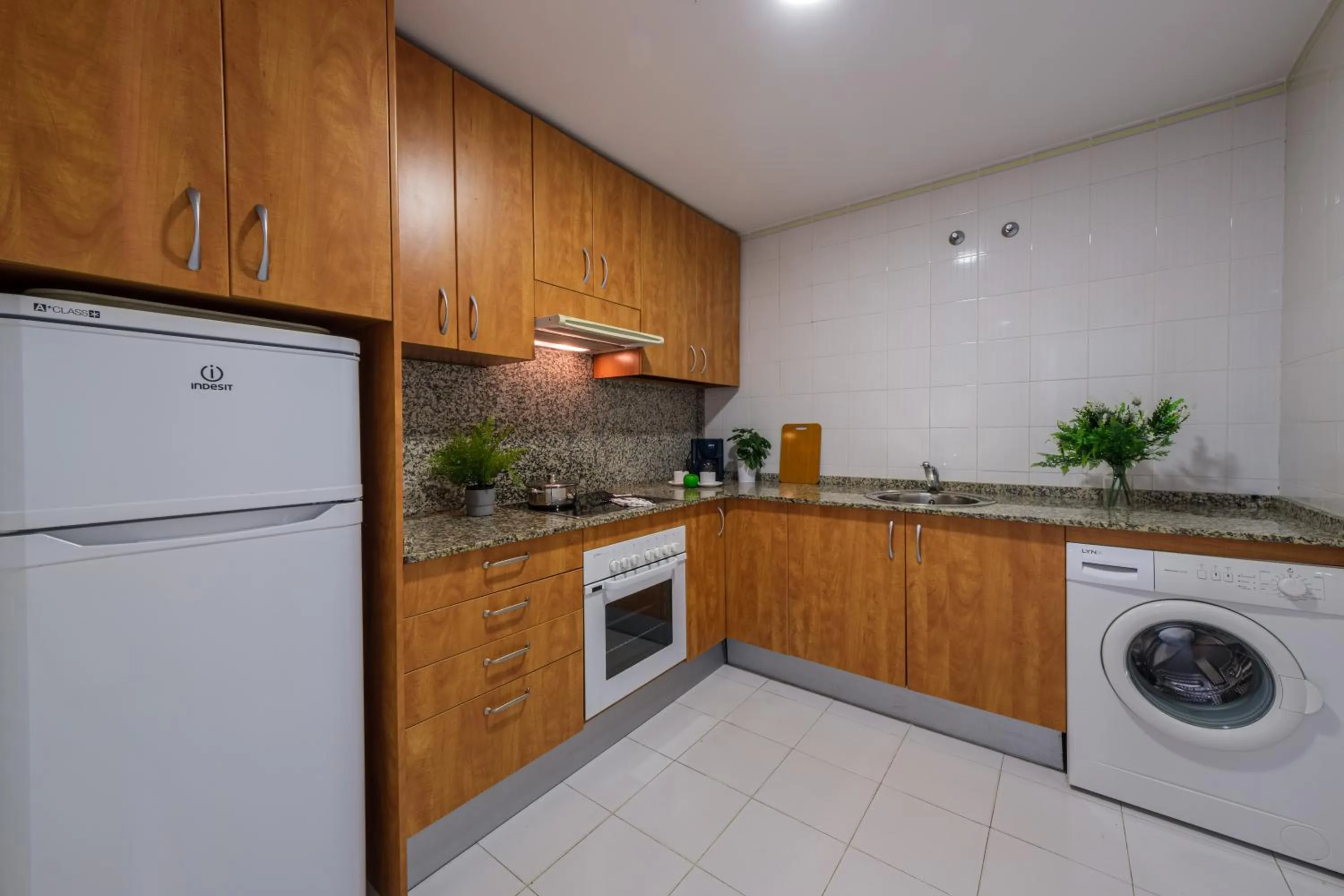 Kitchen or kitchenette in Apartamentos Estival Park
