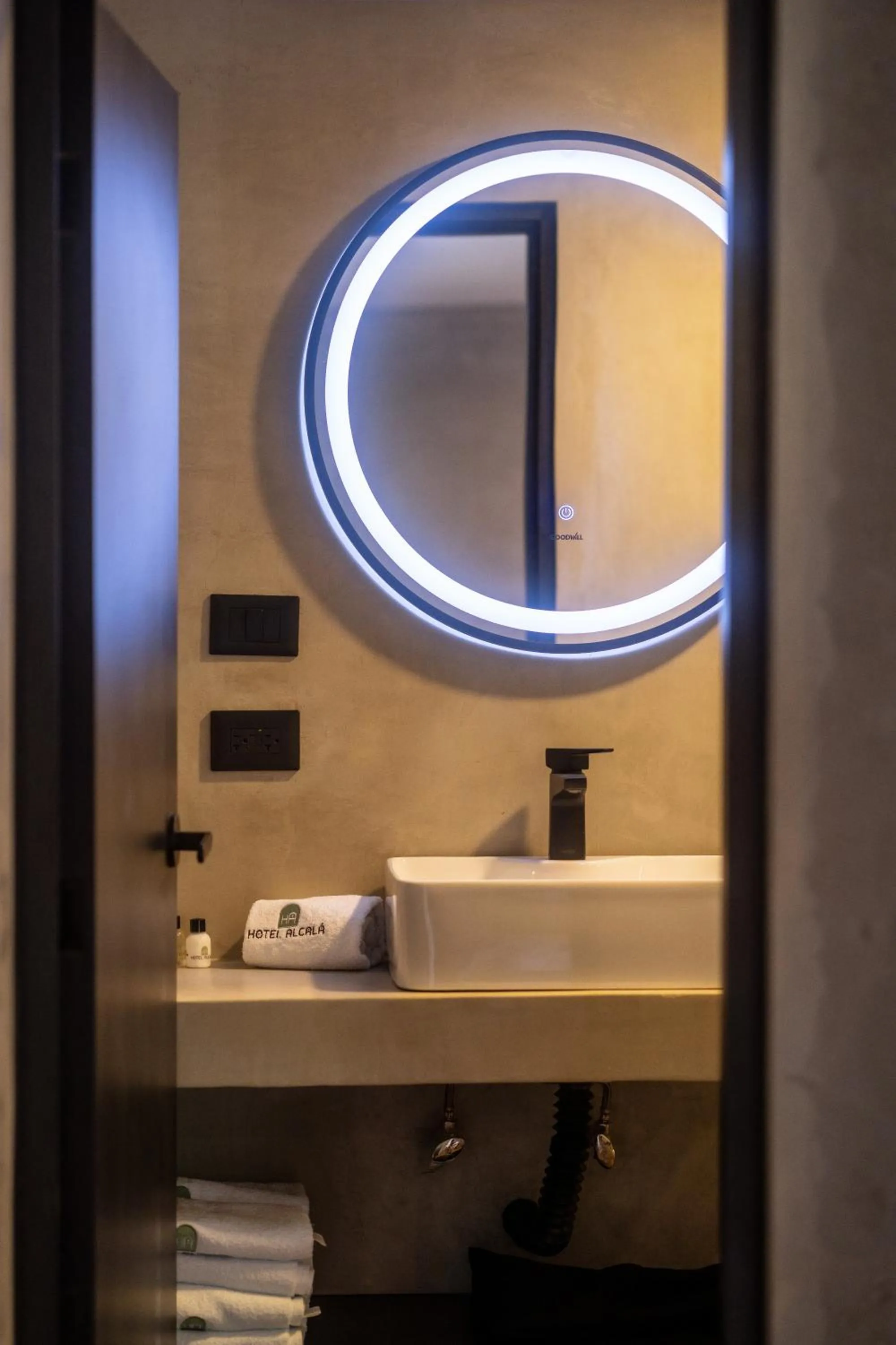 Bathroom in ALCALÀ EXPO