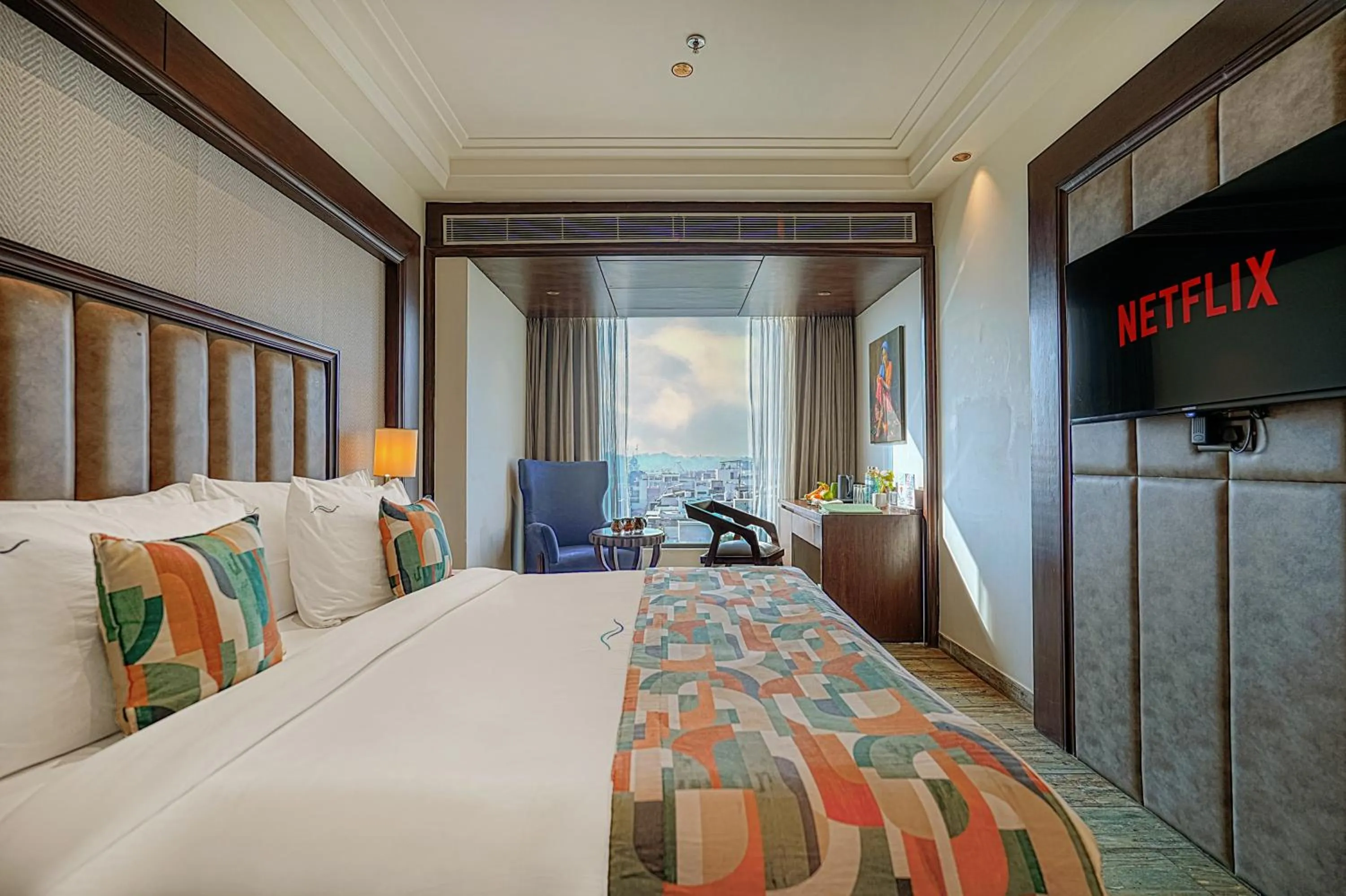 Communal lounge/ TV room, Bed in BluSalzz Residence Amritsar