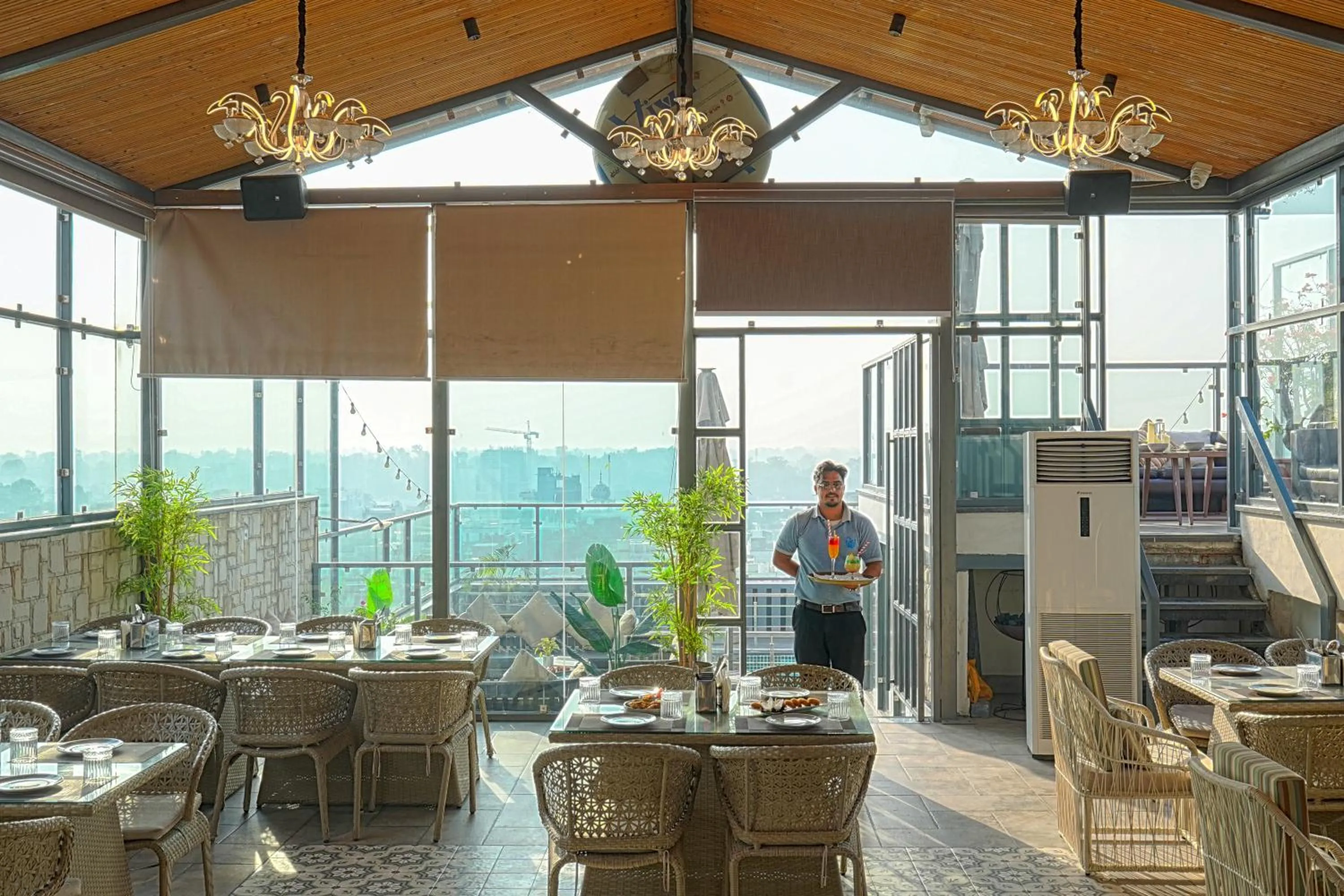 Restaurant/places to eat in BluSalzz Residence Amritsar