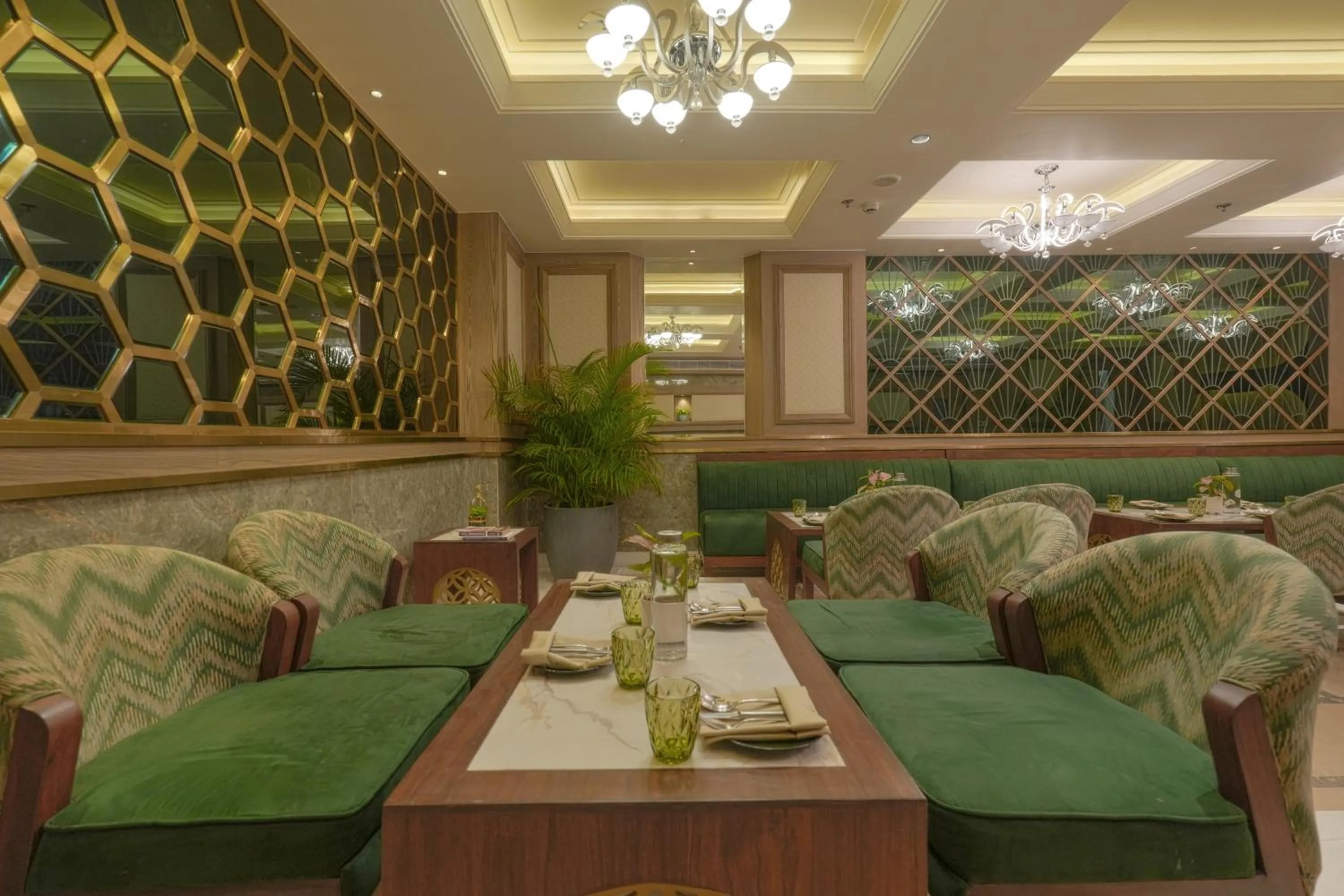 Restaurant/places to eat in BluSalzz Residence Amritsar