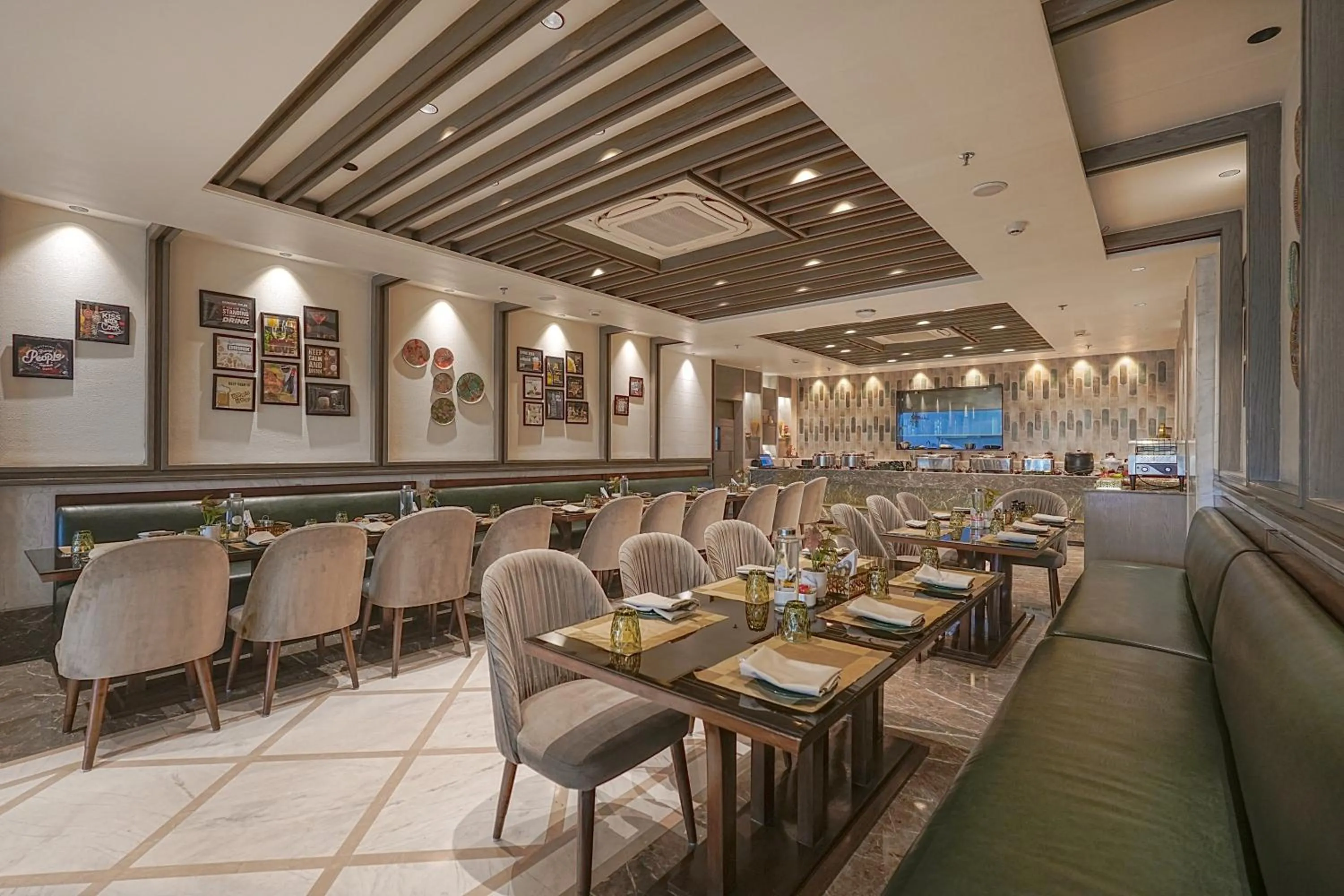 Restaurant/places to eat in BluSalzz Residence Amritsar