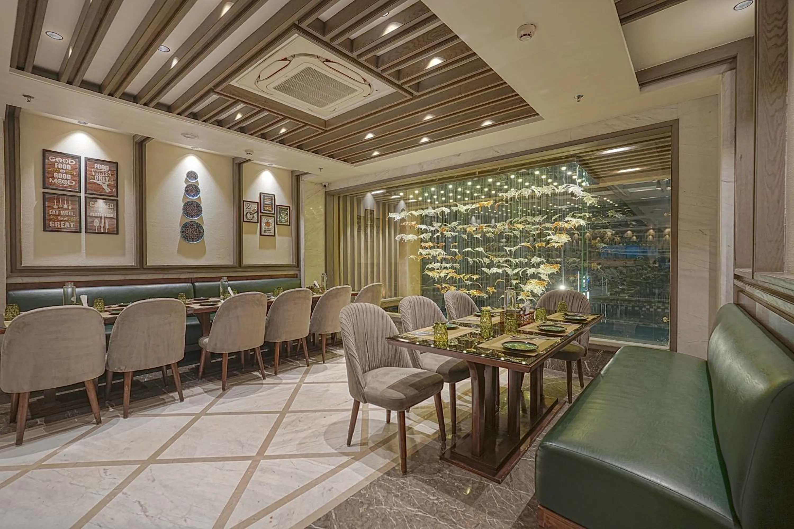 Restaurant/places to eat in BluSalzz Residence Amritsar