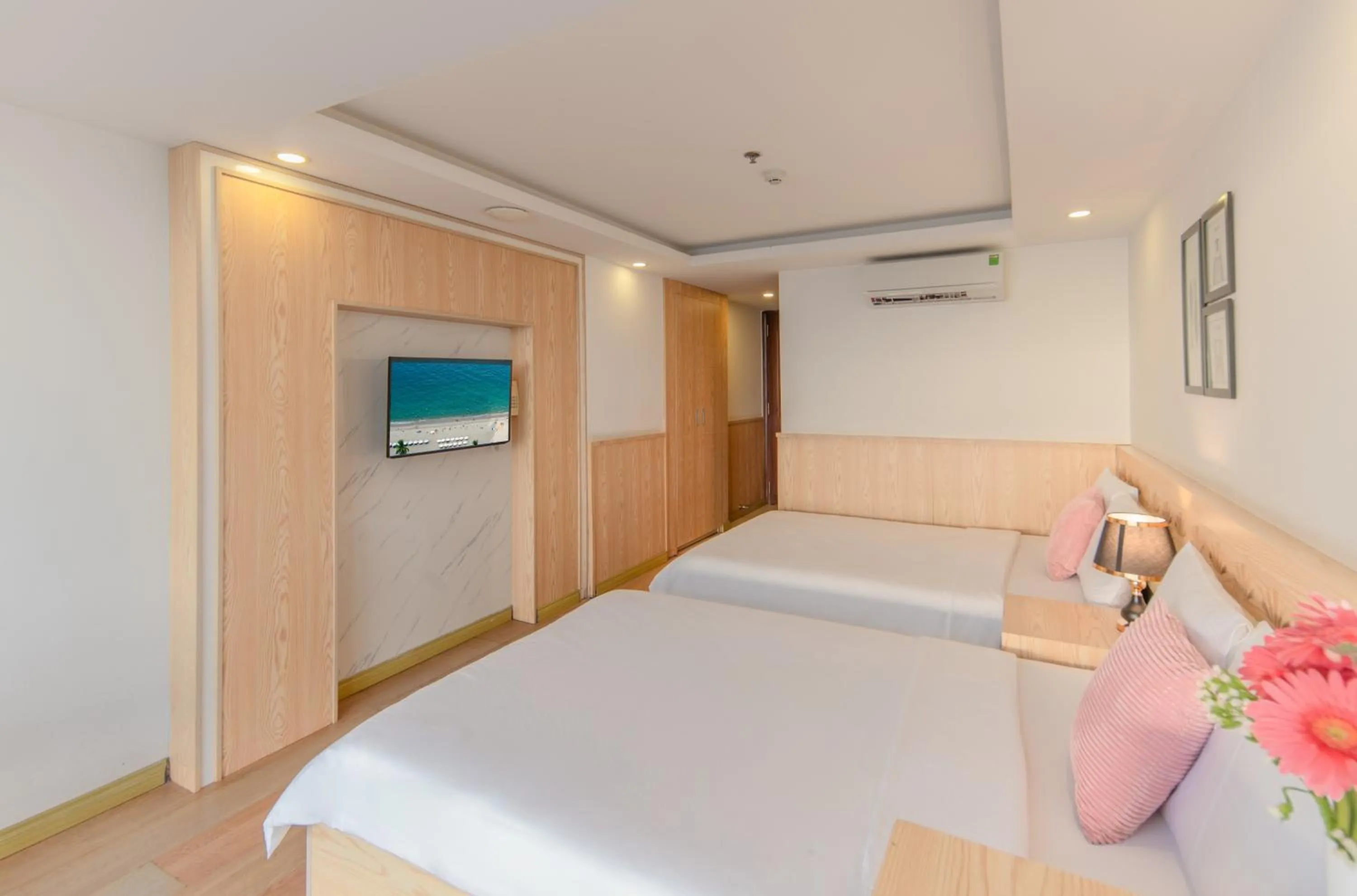 Bed in Nang Vang Hotel Nha Trang