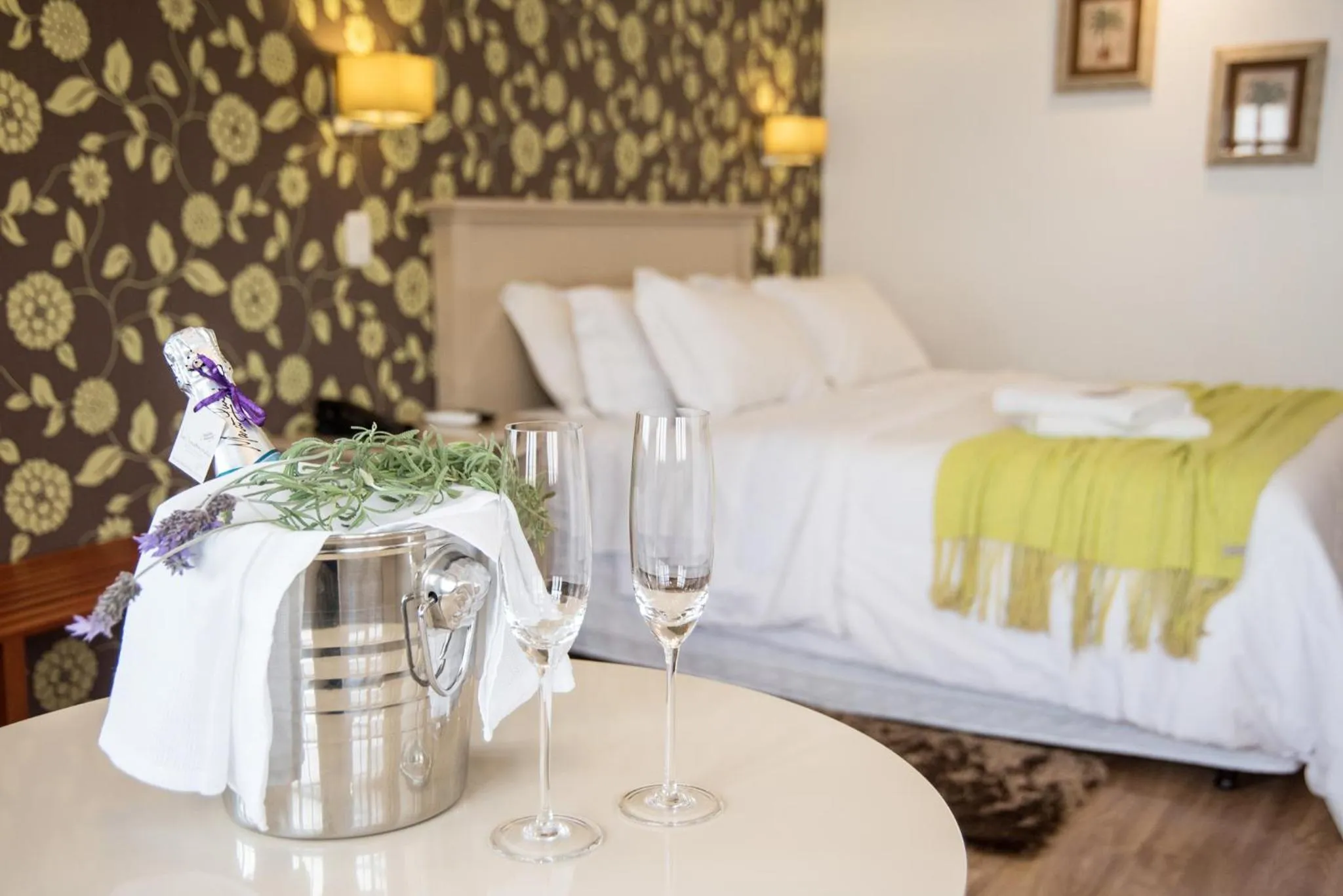 Photo of the whole room in Pousada La Lavande