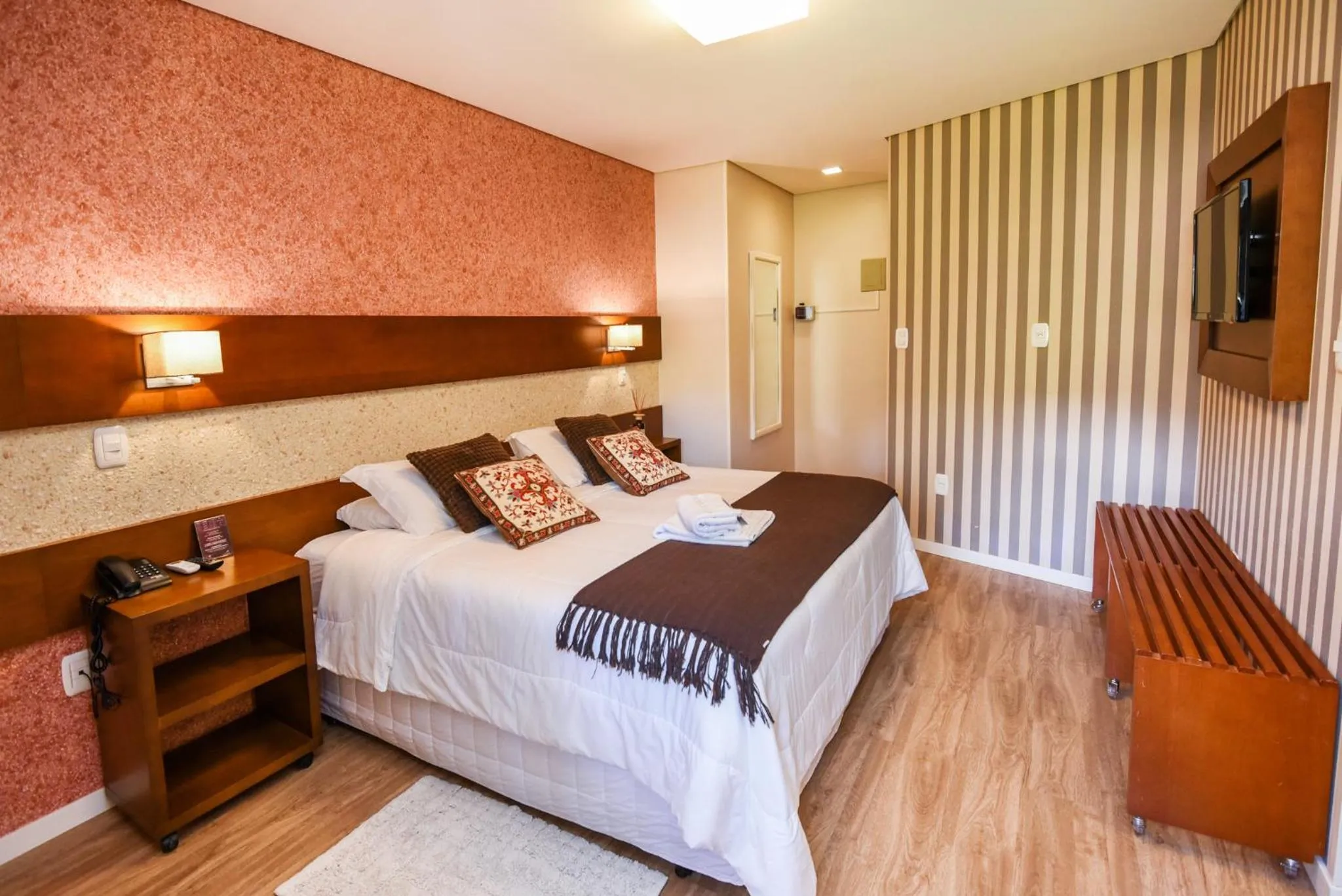 Photo of the whole room in Pousada La Lavande