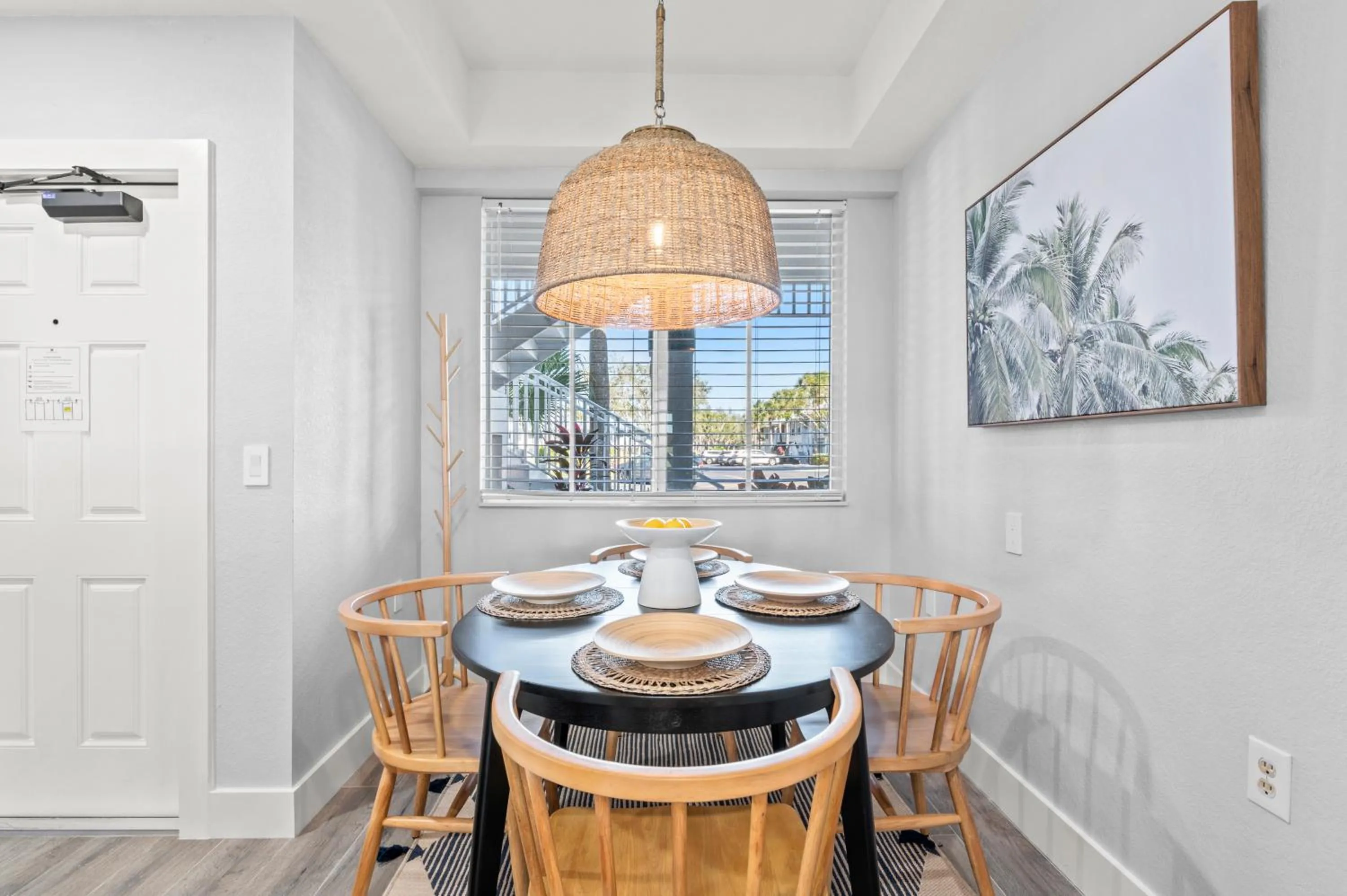 Serene Naples Retreat: Golf-Resort Pool-Tennis-Gym