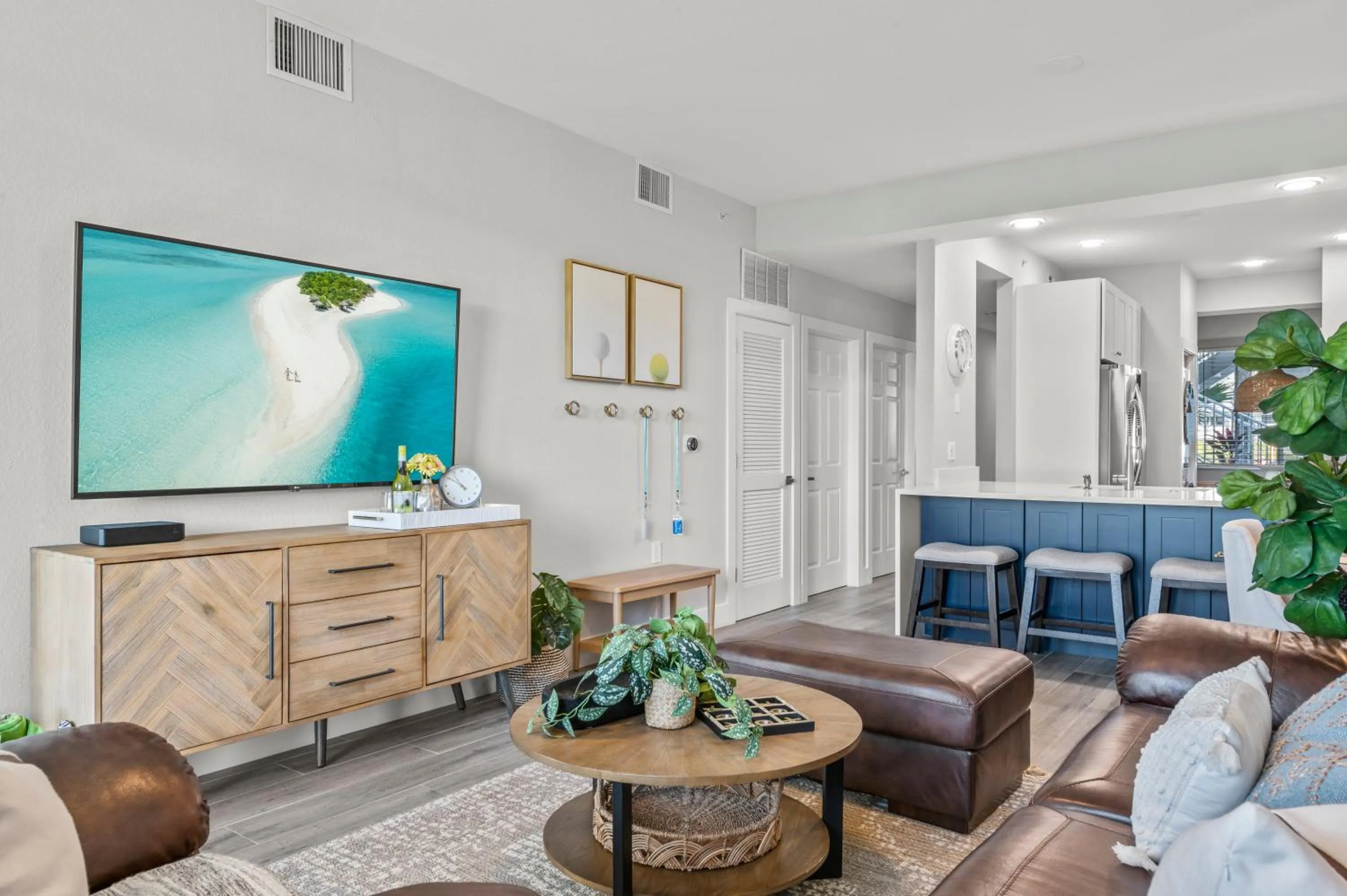 Serene Naples Retreat: Golf-Resort Pool-Tennis-Gym