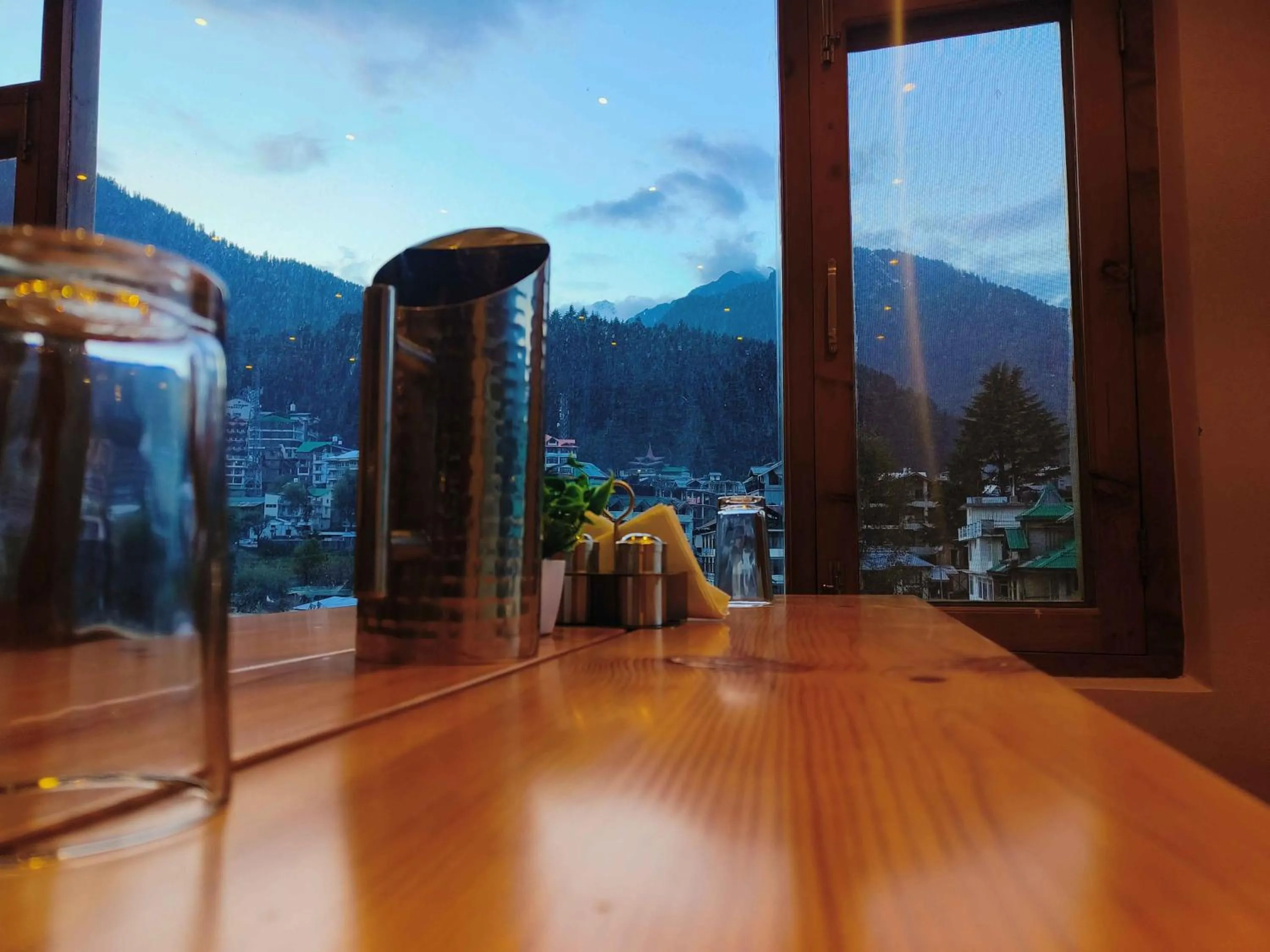 Natural landscape in Sa-Ba Manali Inn, Mall Road