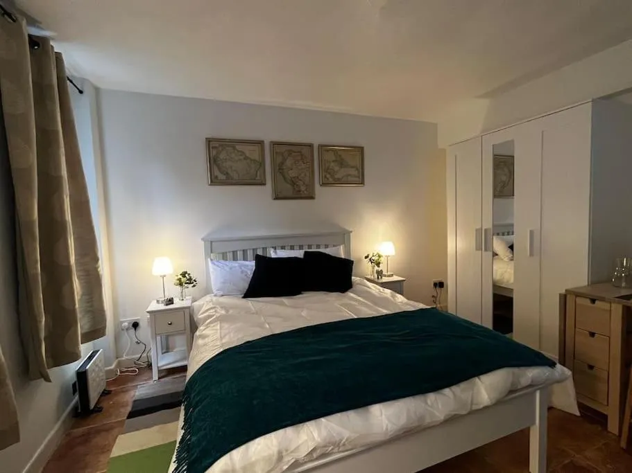 Exclusive flat in Oxford Centre with AC