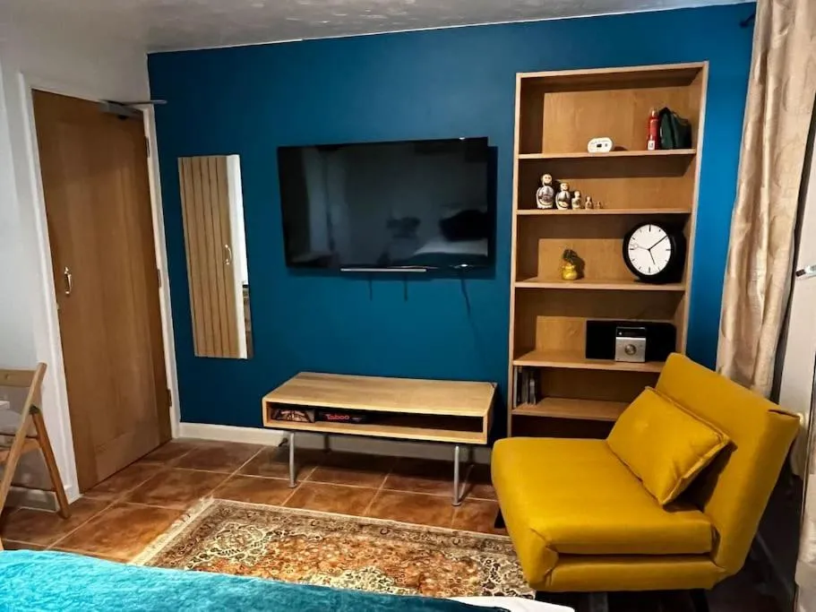 Exclusive flat in Oxford Centre with AC