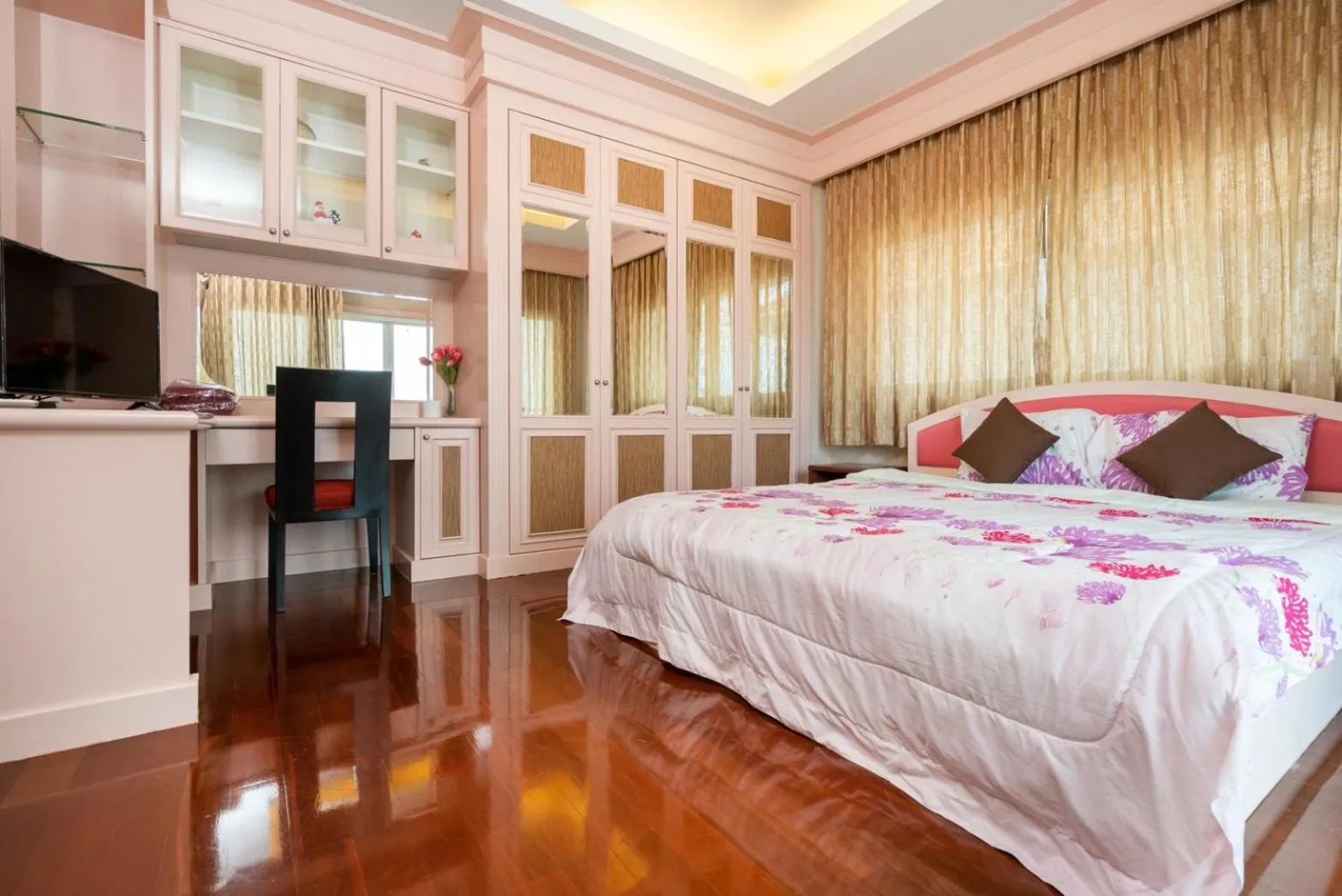 Bed in Orchid Pool Villa Phuket - SHA Extra Plus & Warm pool