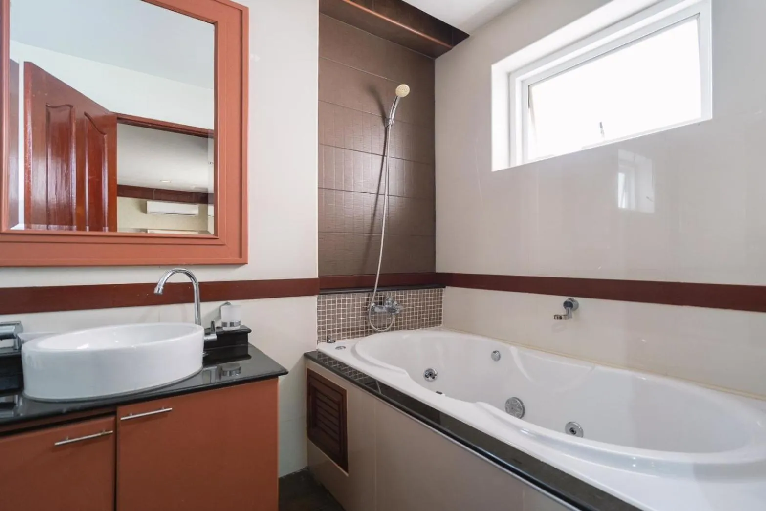 Bath in Orchid Pool Villa Phuket - SHA Extra Plus & Warm pool