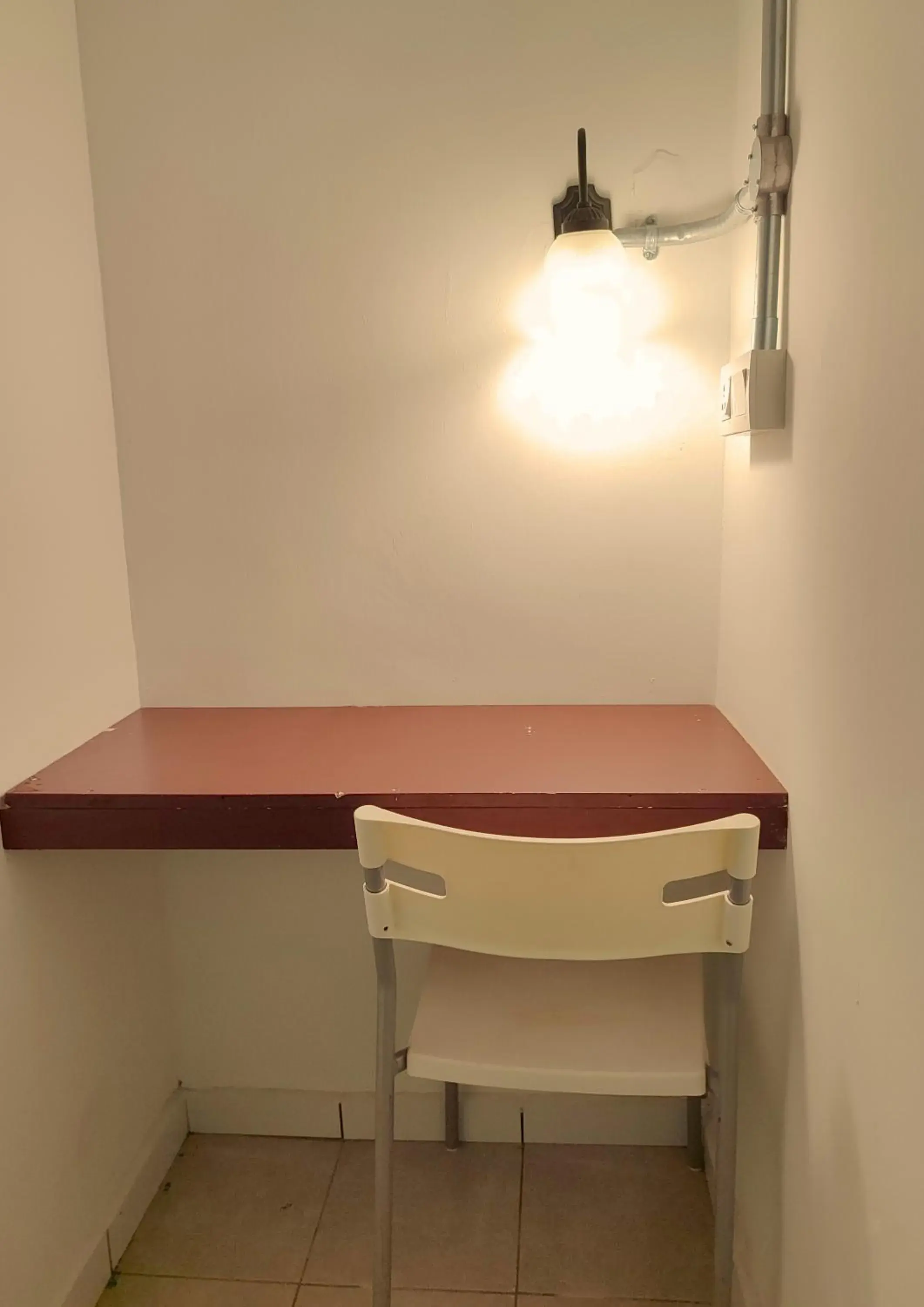 Single Room with Shared Bathroom - single occupancy in Bestow Boutique Hotel Single Room with Shared Bathroom - single occupancy in Bestow Boutique Hotel