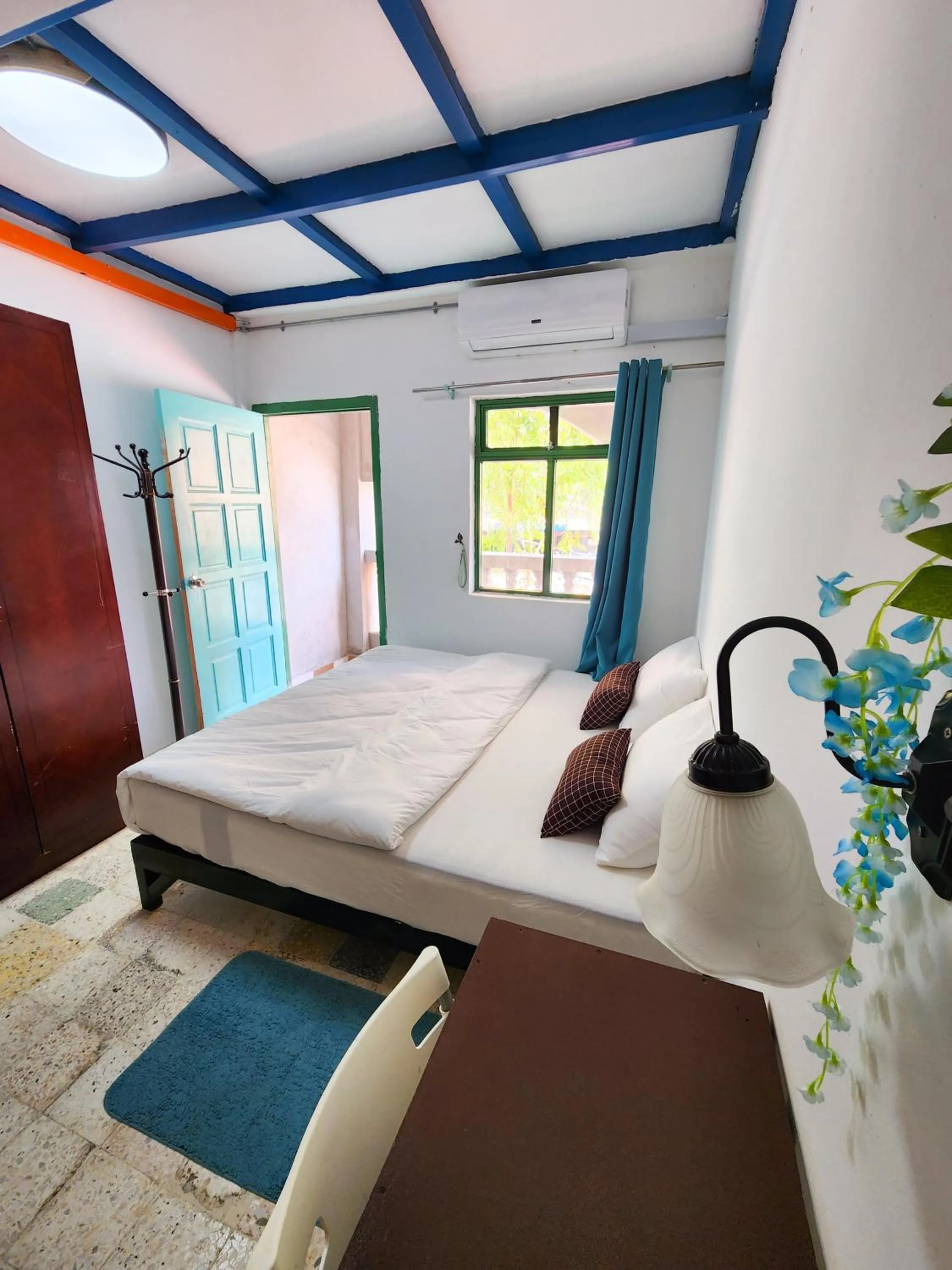 Bed in Bestow Boutique Hotel