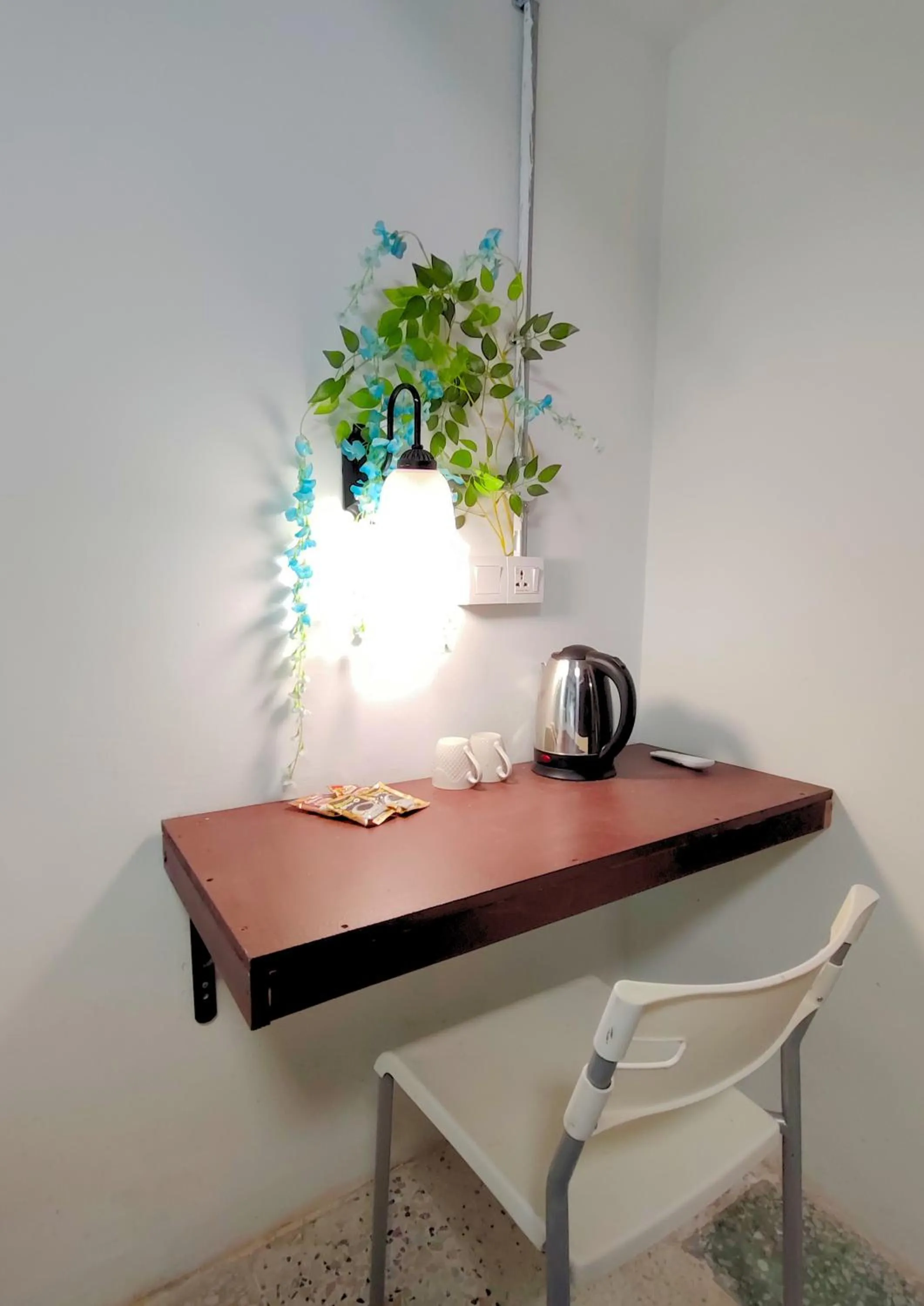 Coffee/tea facilities in Bestow Boutique Hotel