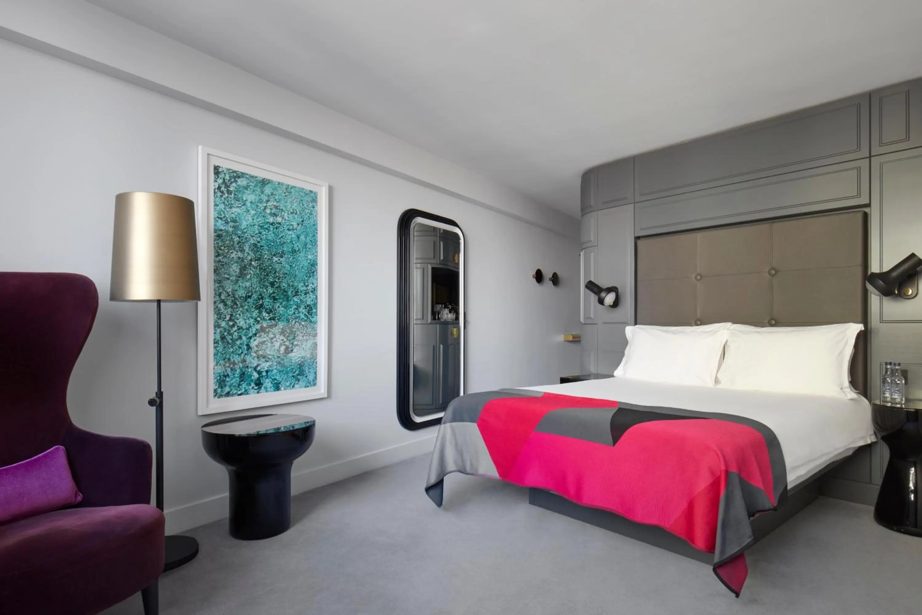 Bedroom, Bed in Sea Containers London