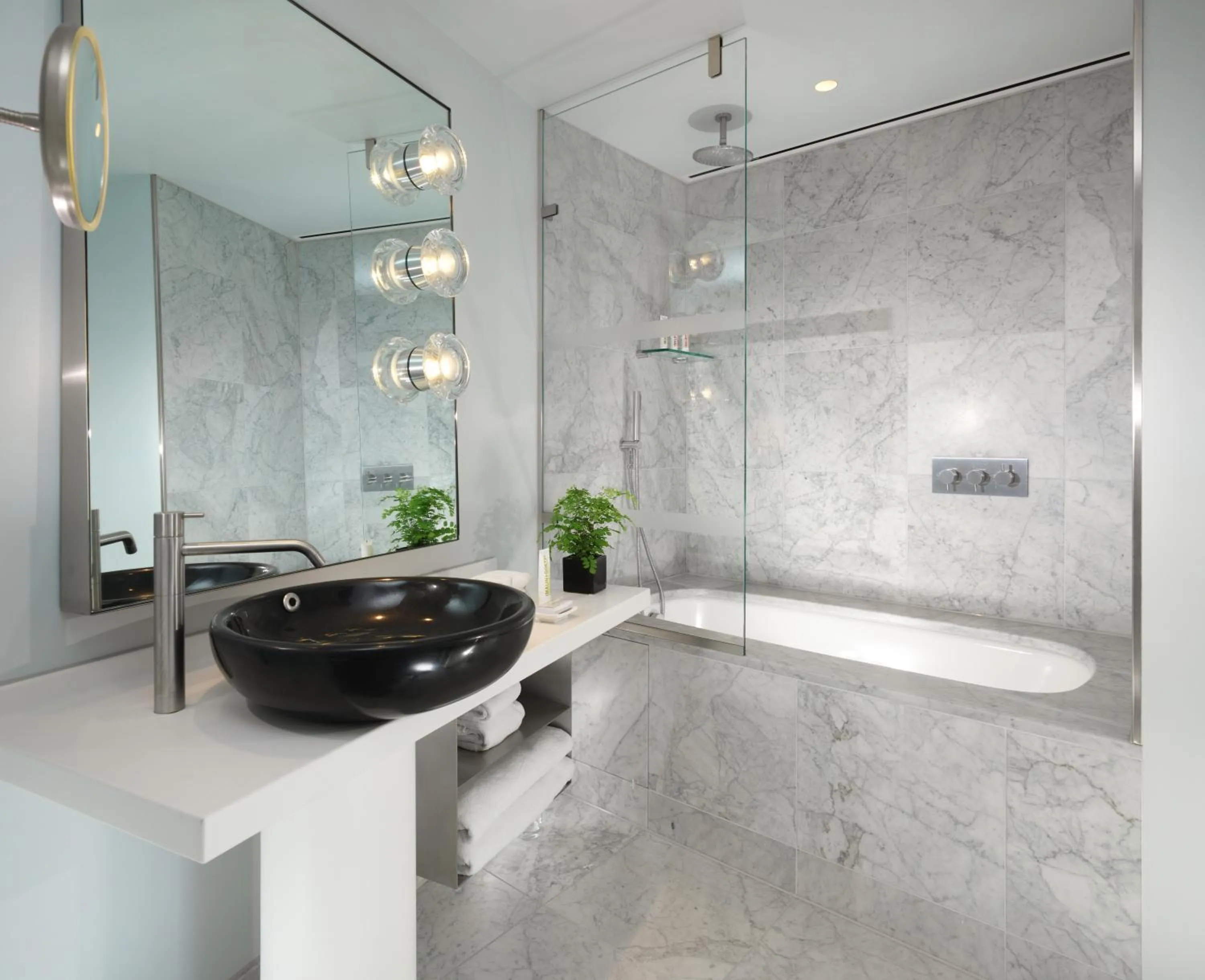 Bathroom in Sea Containers London