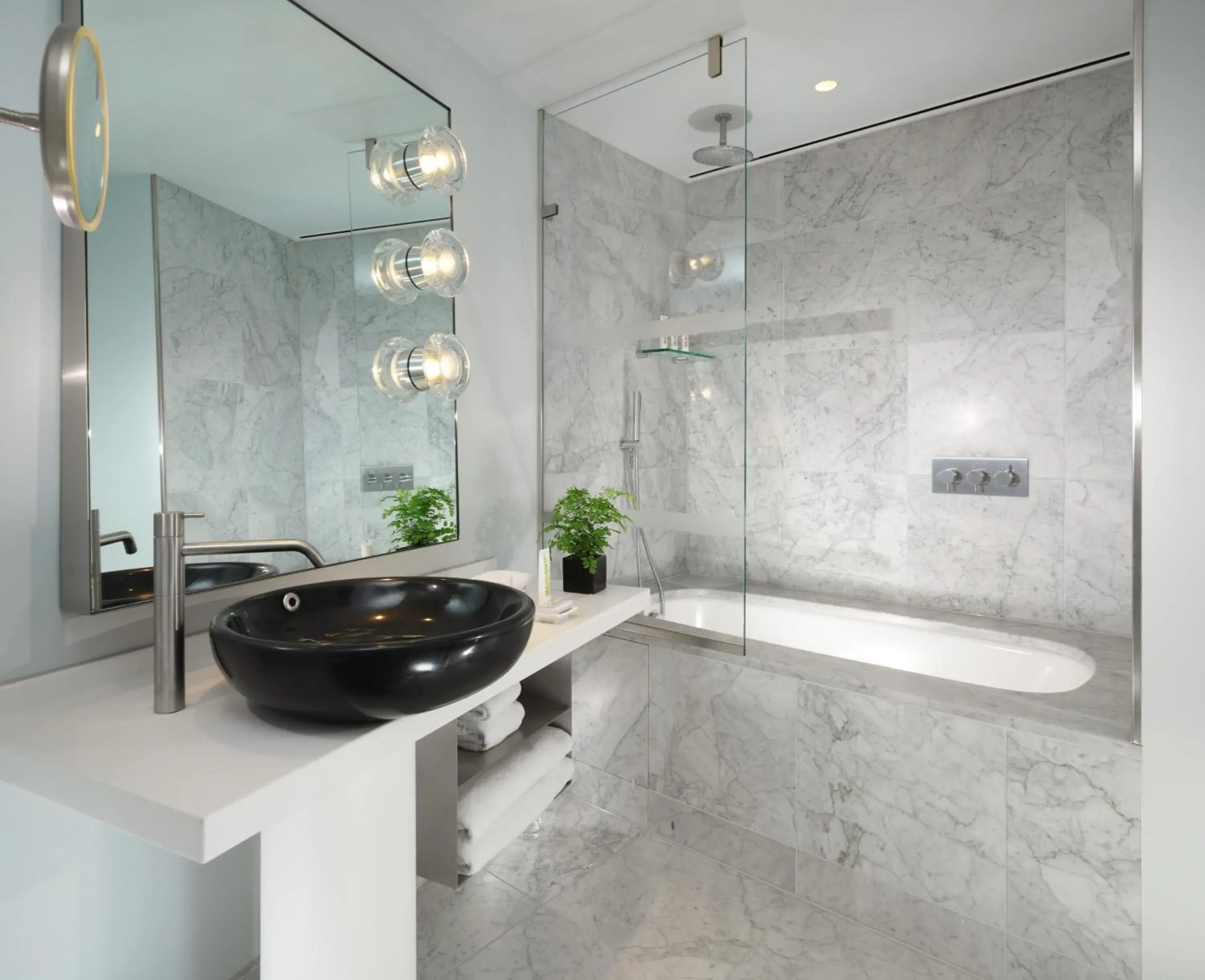 Bathroom in Sea Containers London Bathroom in Sea Containers London