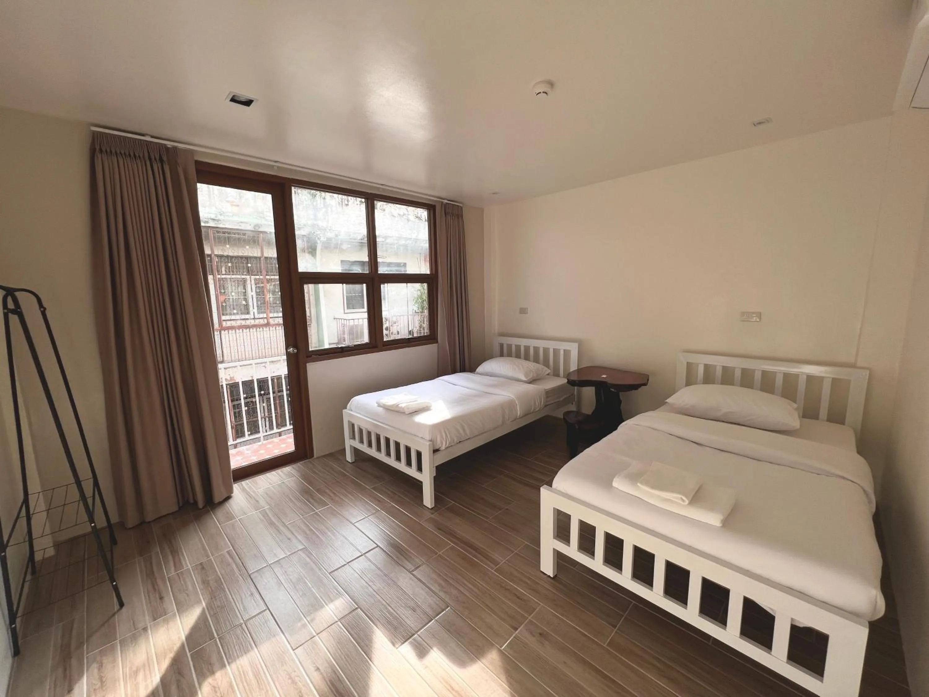 Photo of the whole room, Bed in Krung Tone Hostel