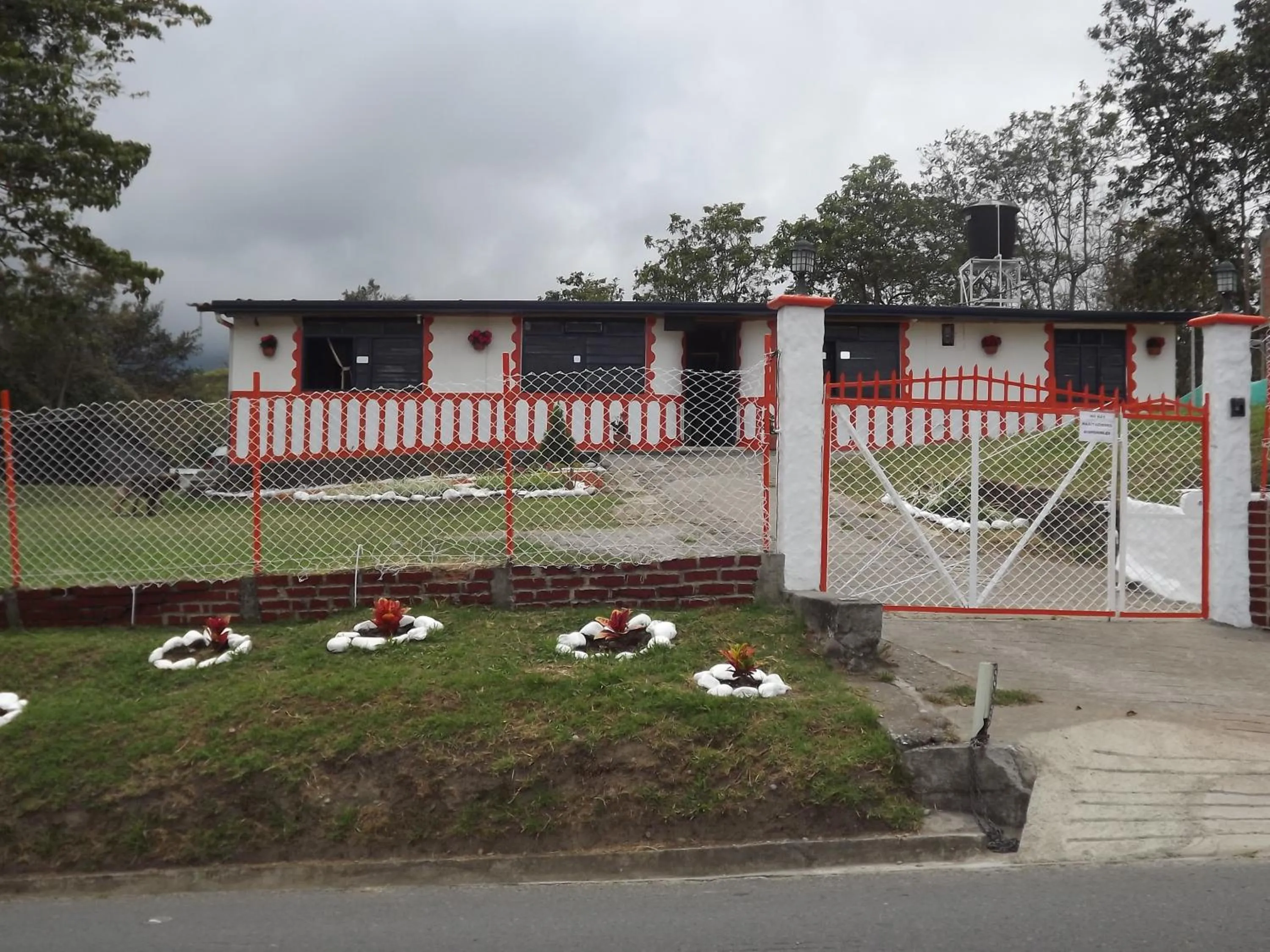 Facade/entrance in El ZORZAL
