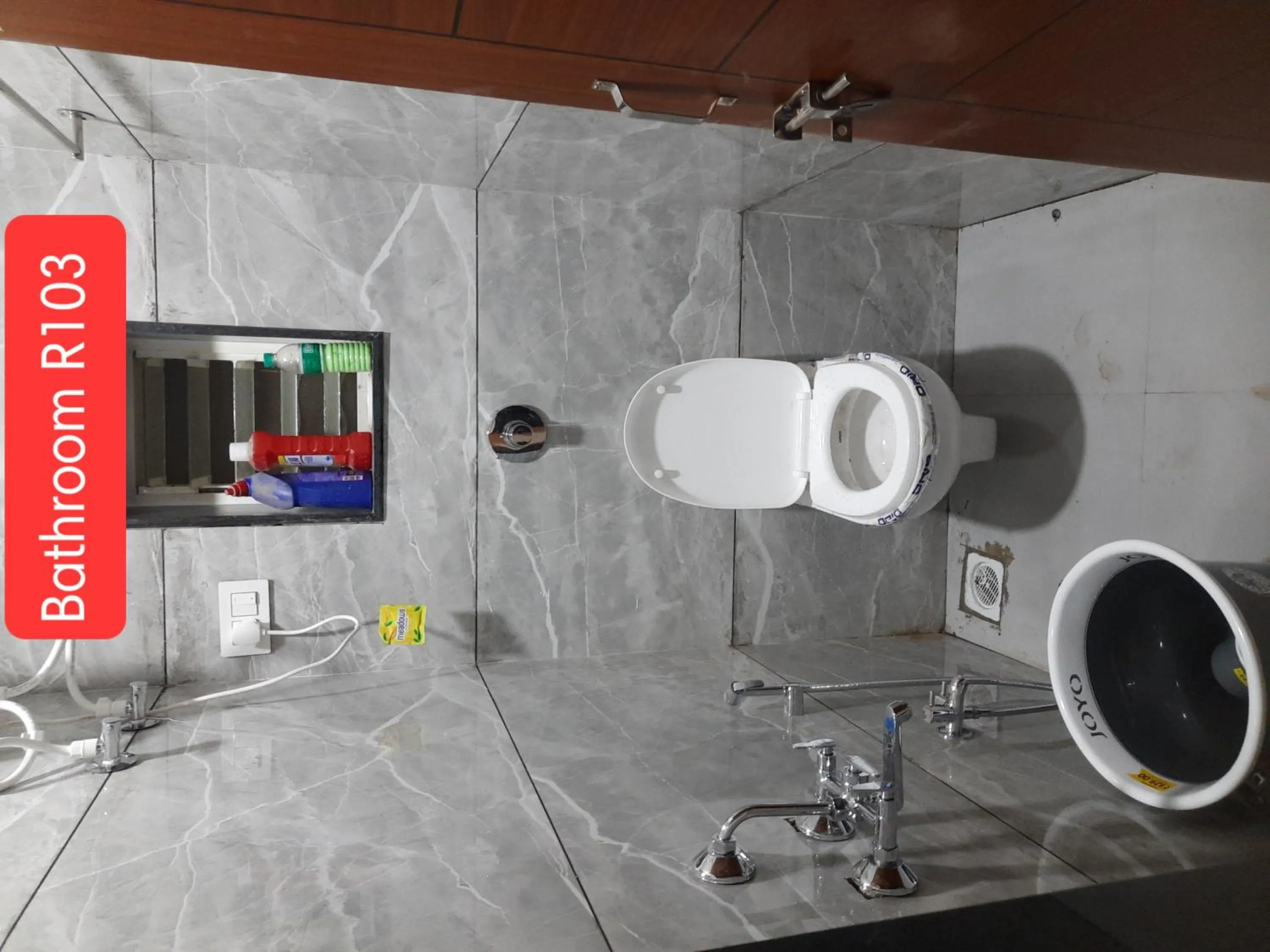 Bathroom in Shriguru Guest House Akkalkot