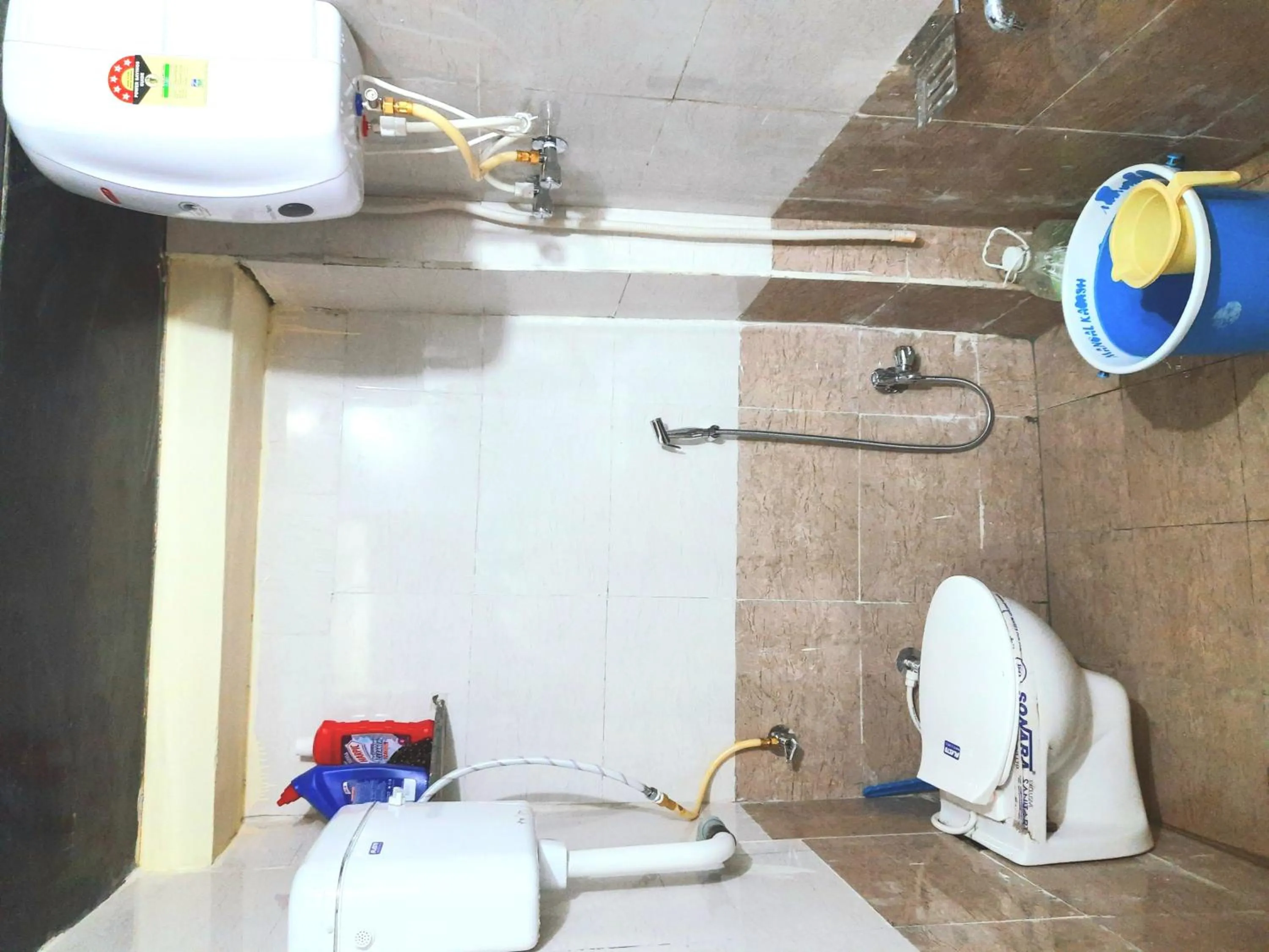 Toilet in Shriguru Guest House Akkalkot