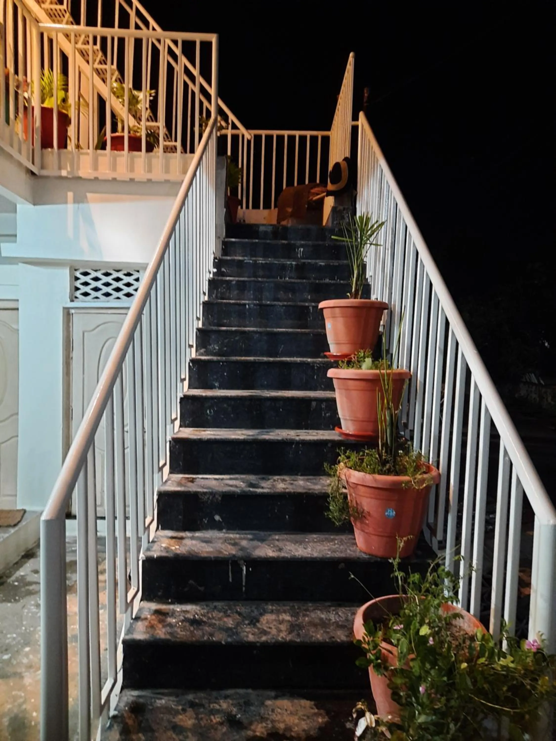 Night in Shriguru Guest House Akkalkot