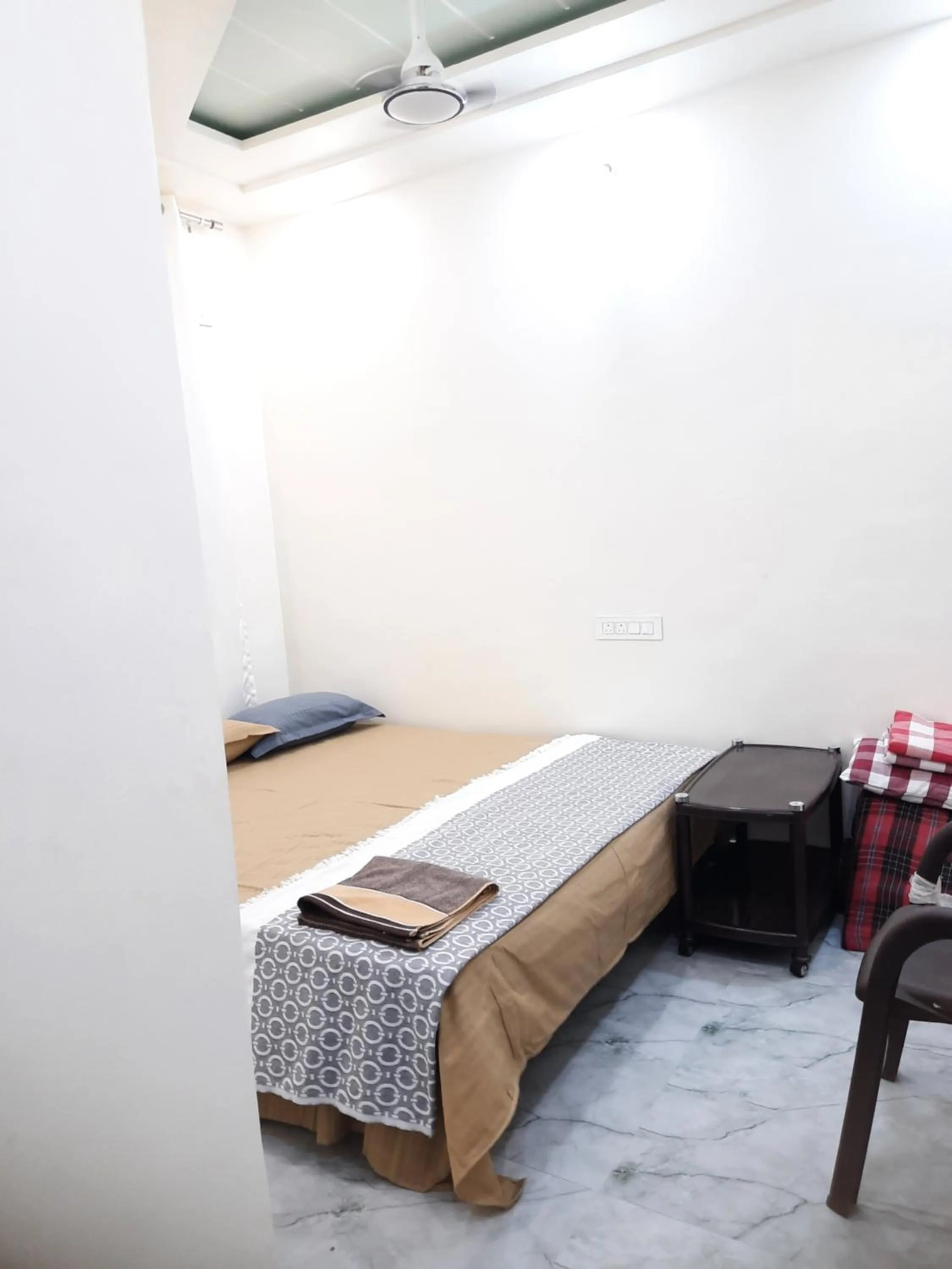 Bed in Shriguru Guest House Akkalkot