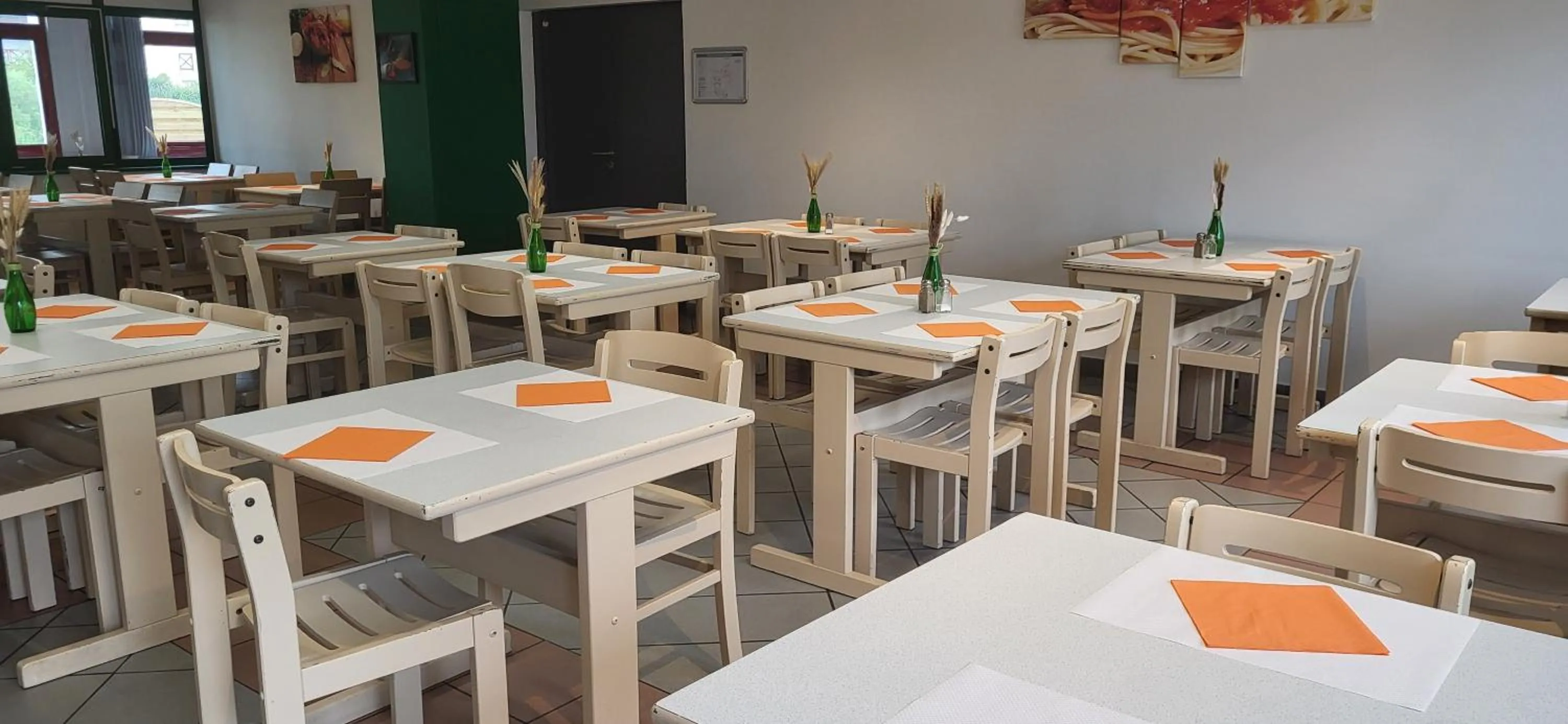 Restaurant/Places to Eat in Vvf Villages Urrugne