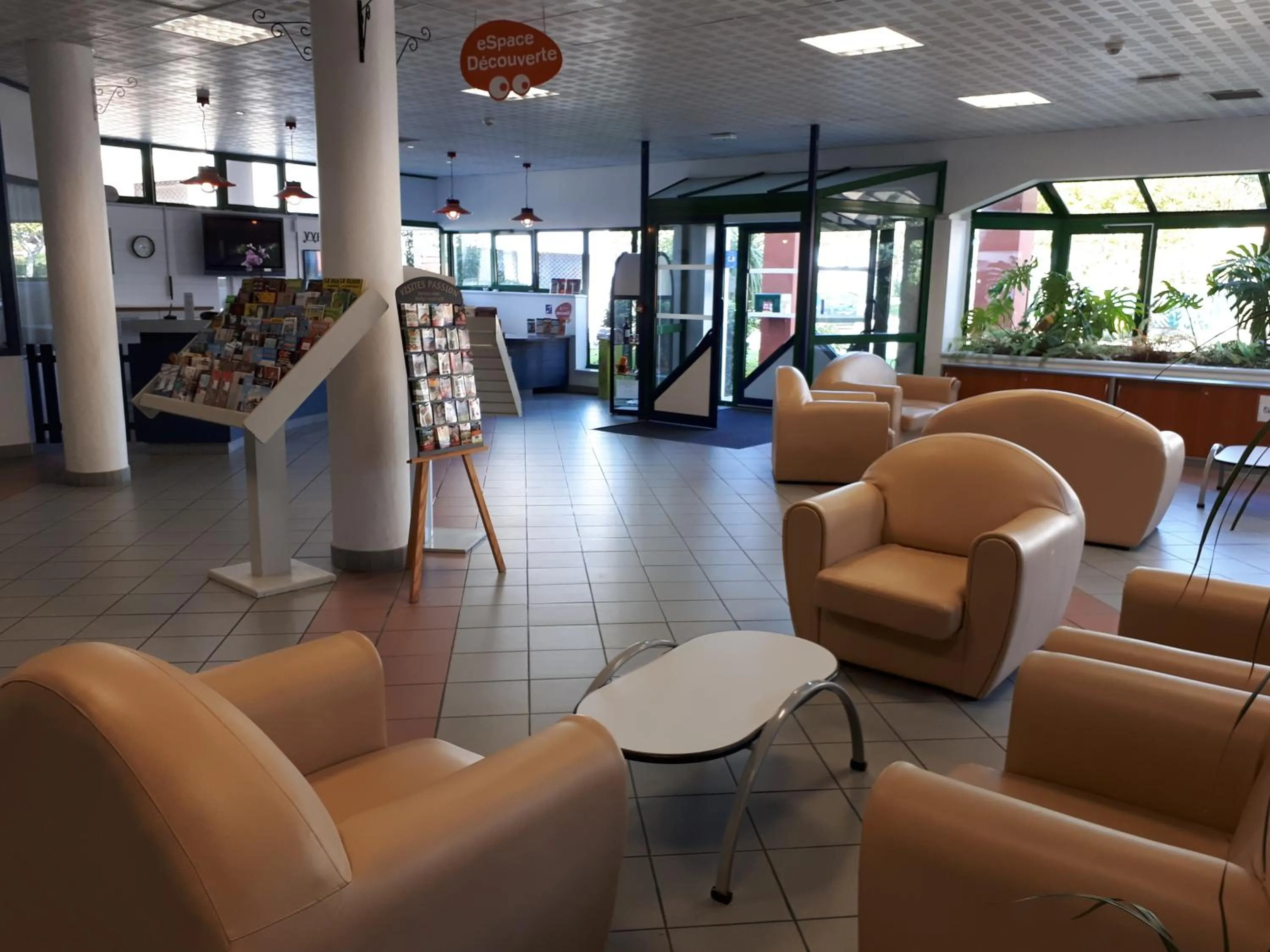 Lobby or reception, Lounge/Bar in Vvf Villages Urrugne