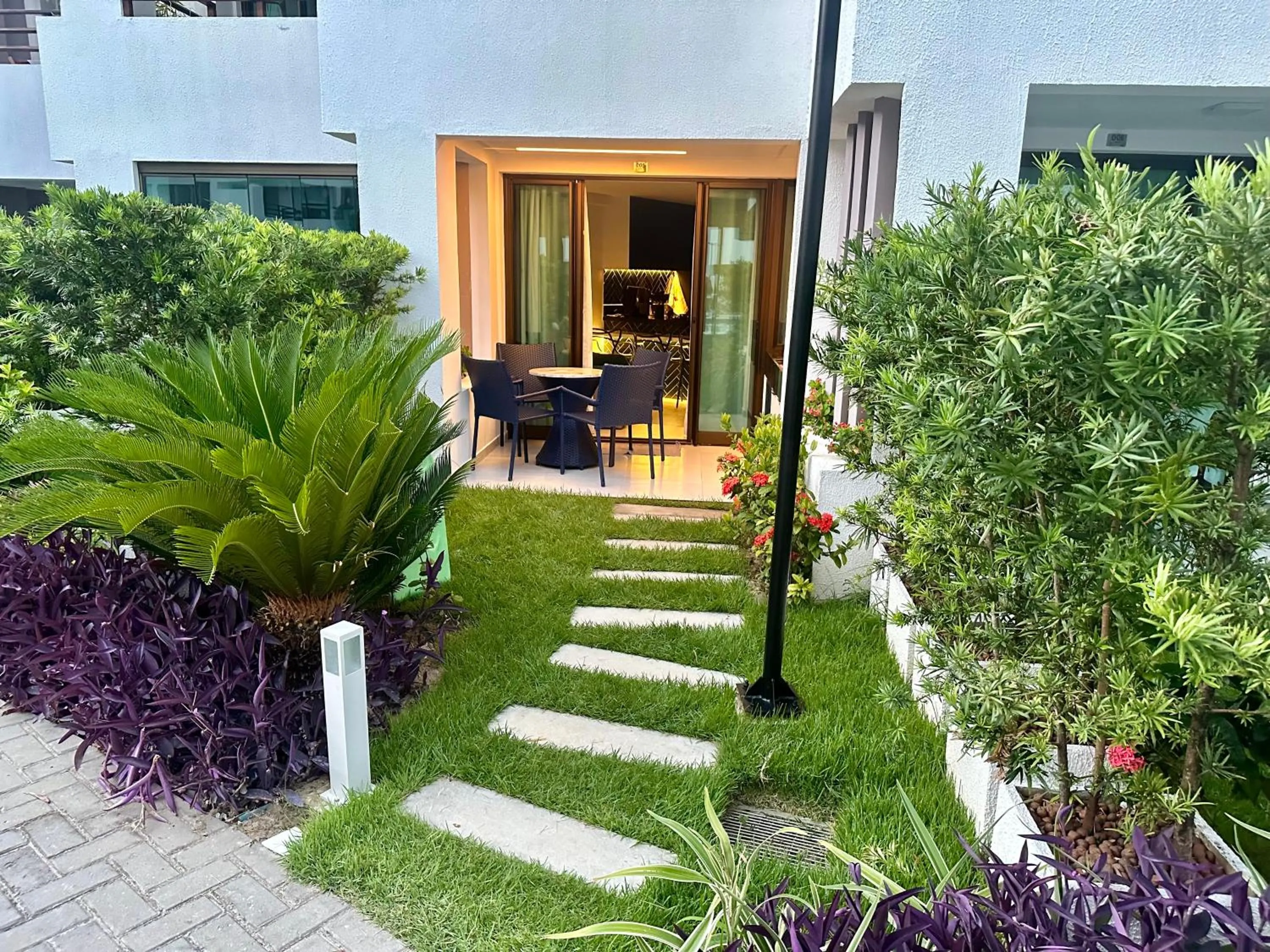 Patio in Flat Luxo - Pé na Areia - Maui Beach Residence