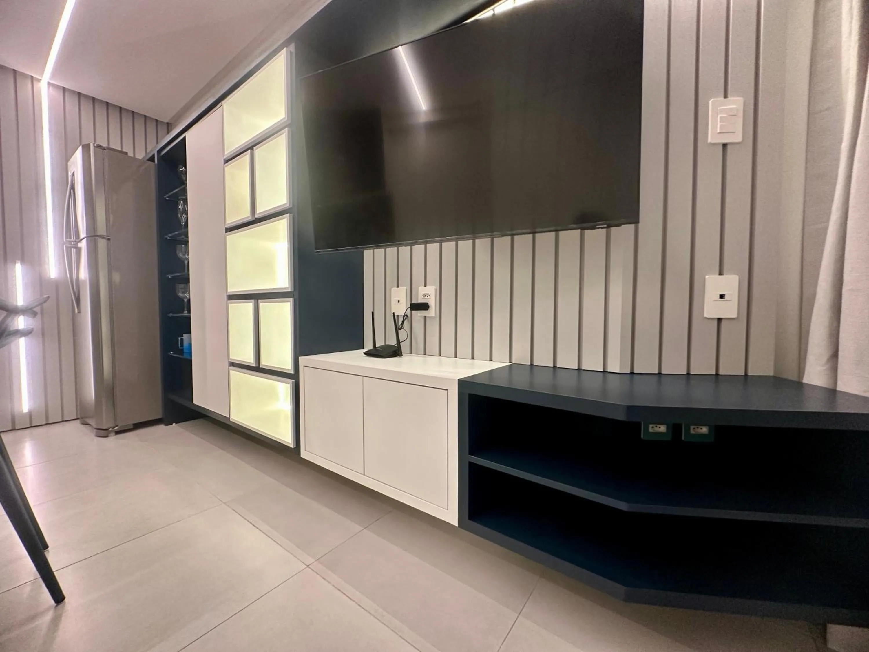 TV and multimedia in Flat Luxo - Pé na Areia - Maui Beach Residence