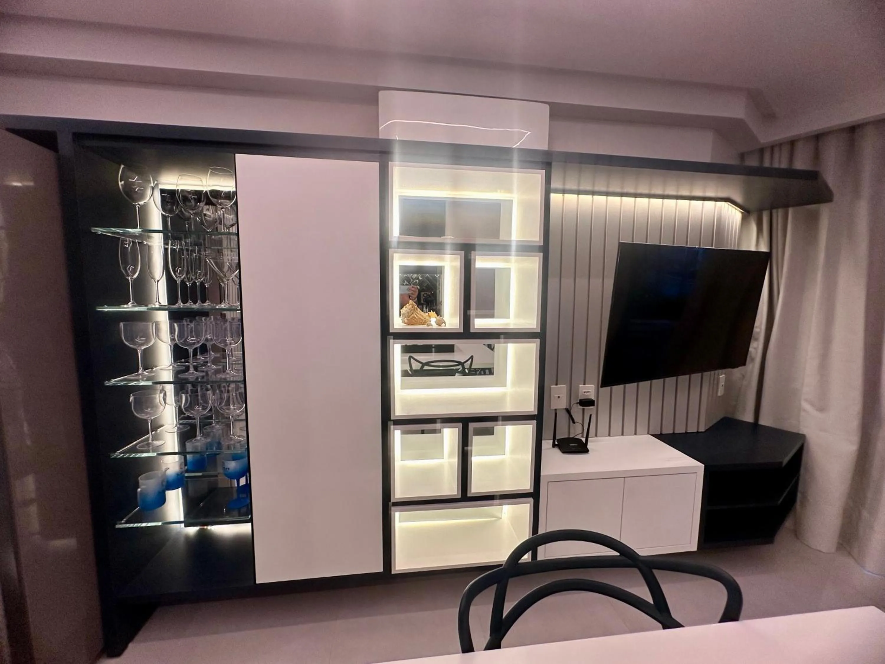 Kitchen or kitchenette in Flat Luxo - Pé na Areia - Maui Beach Residence