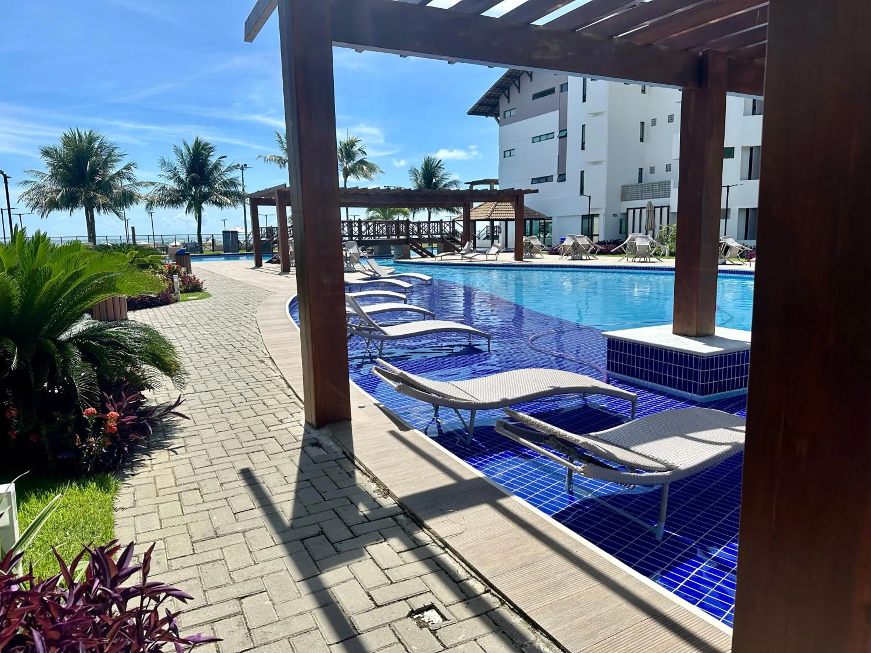Pool view in Flat Luxo - Pé na Areia - Maui Beach Residence