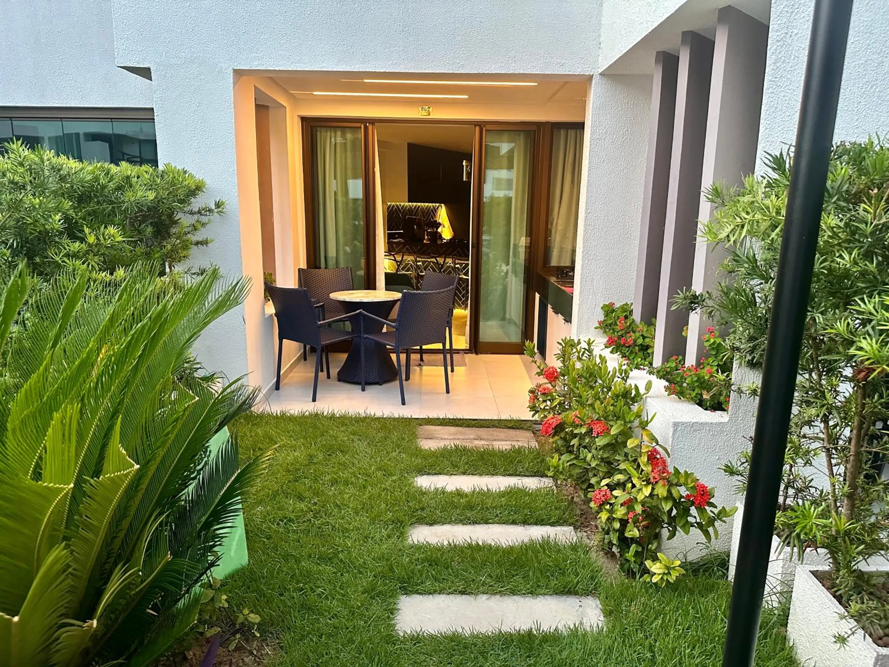 Patio in Flat Luxo - Pé na Areia - Maui Beach Residence