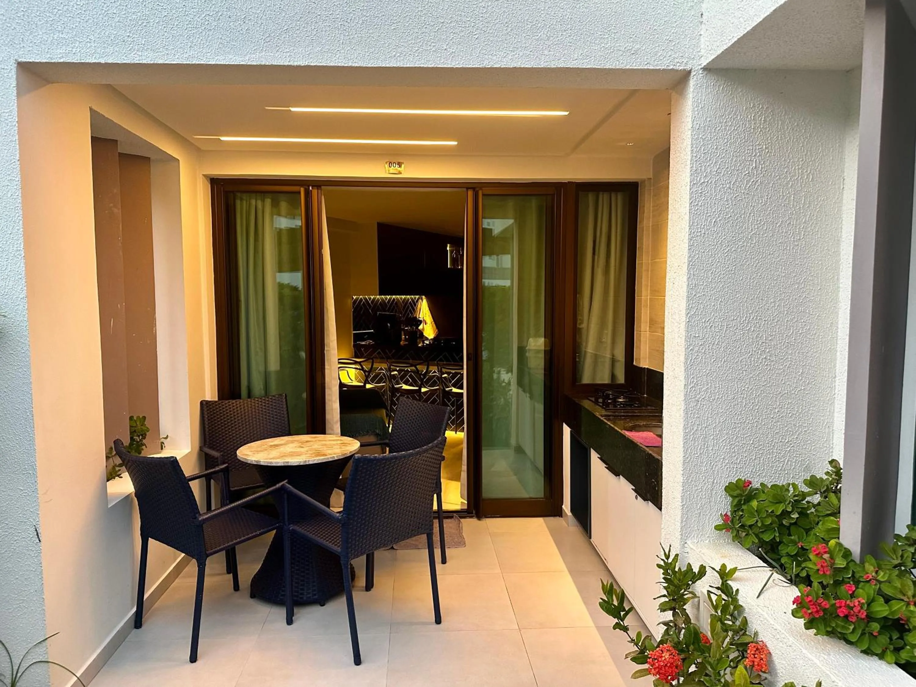 Patio in Flat Luxo - Pé na Areia - Maui Beach Residence