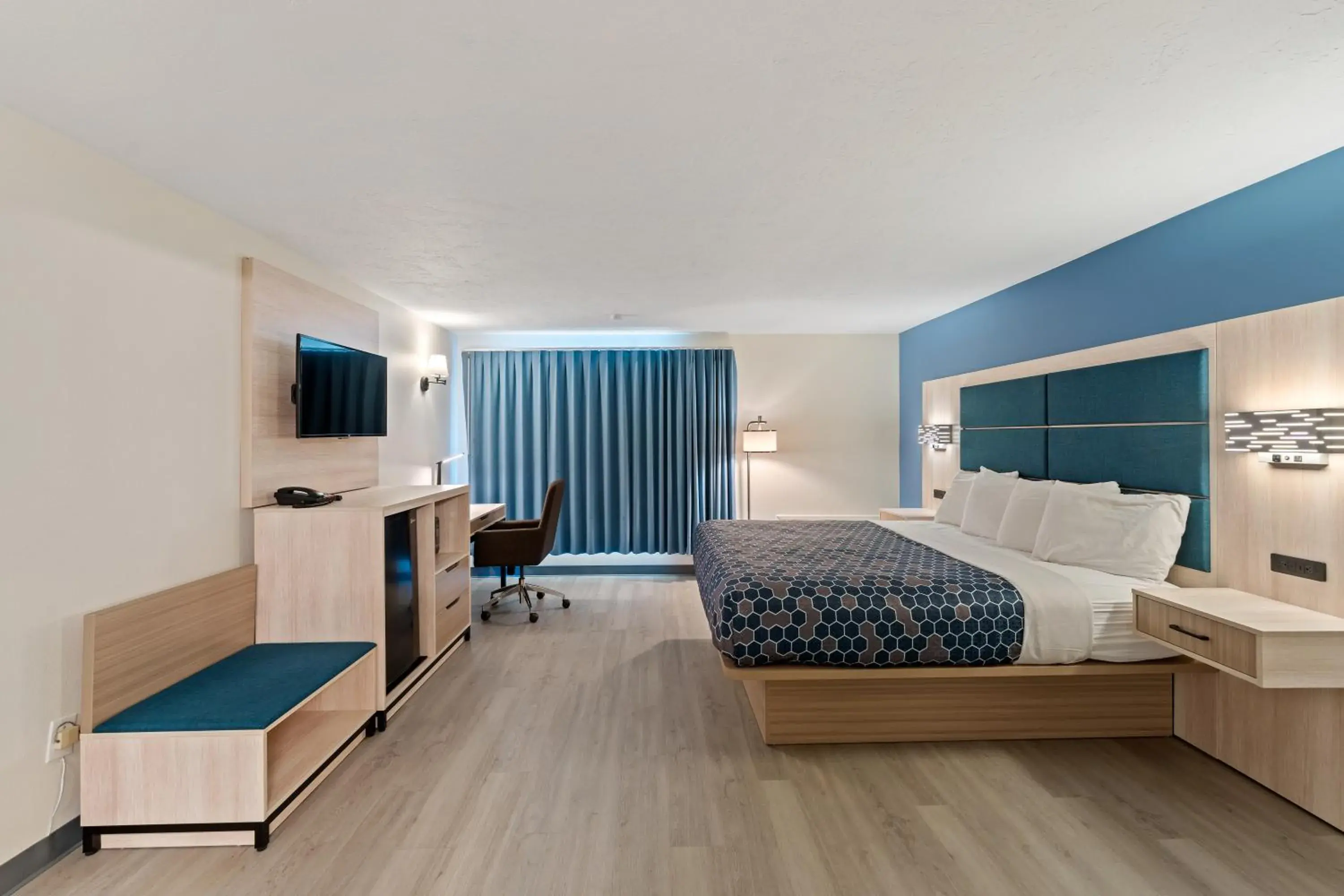 Ocean King without balcony in Pilgrim Sands on Long Beach Ocean King without balcony in Pilgrim Sands on Long Beach