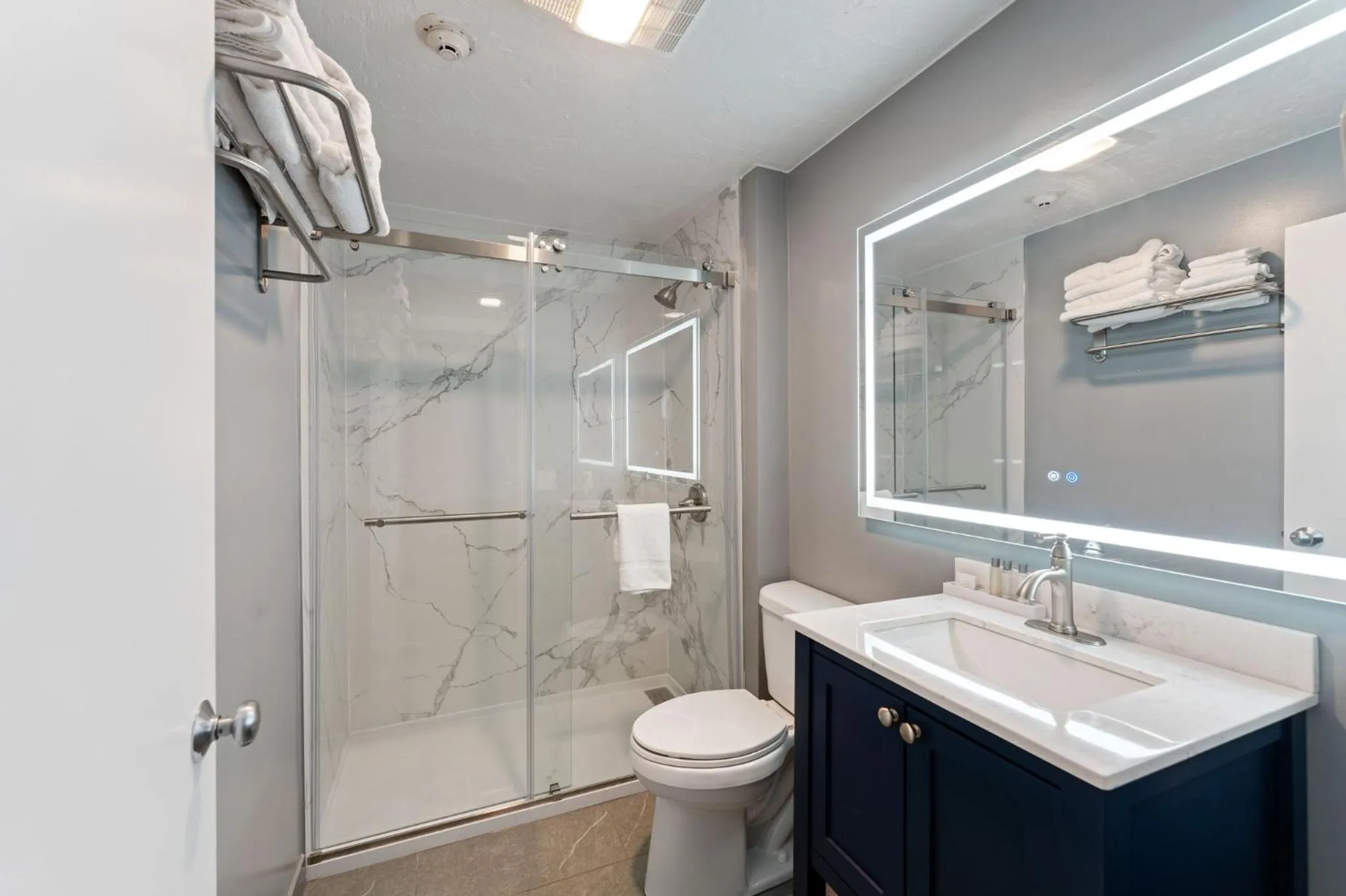 Bathroom in Pilgrim Sands on Long Beach