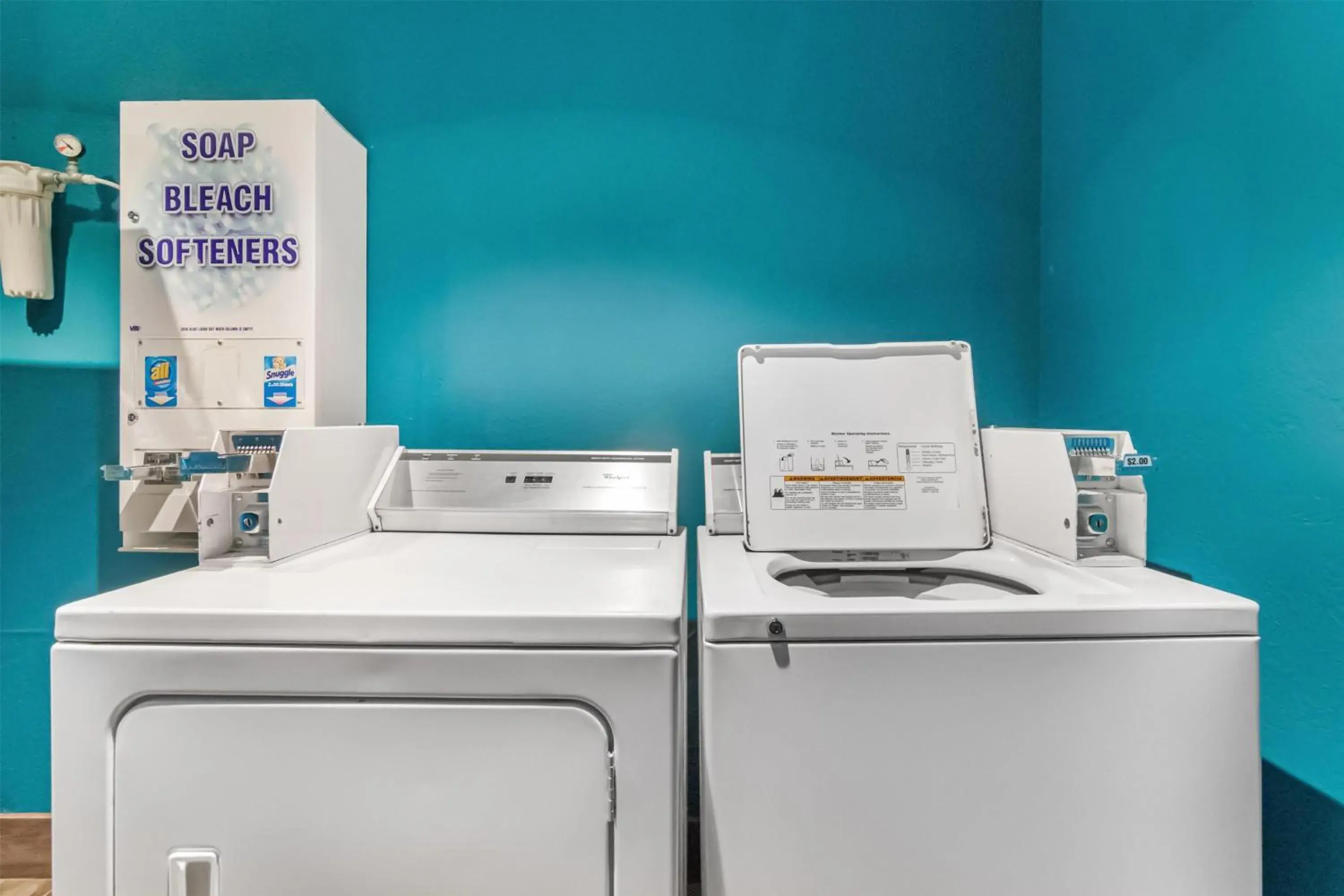 Property building in Best Western Plus Hiawatha Hotel Property building in Best Western Plus Hiawatha Hotel